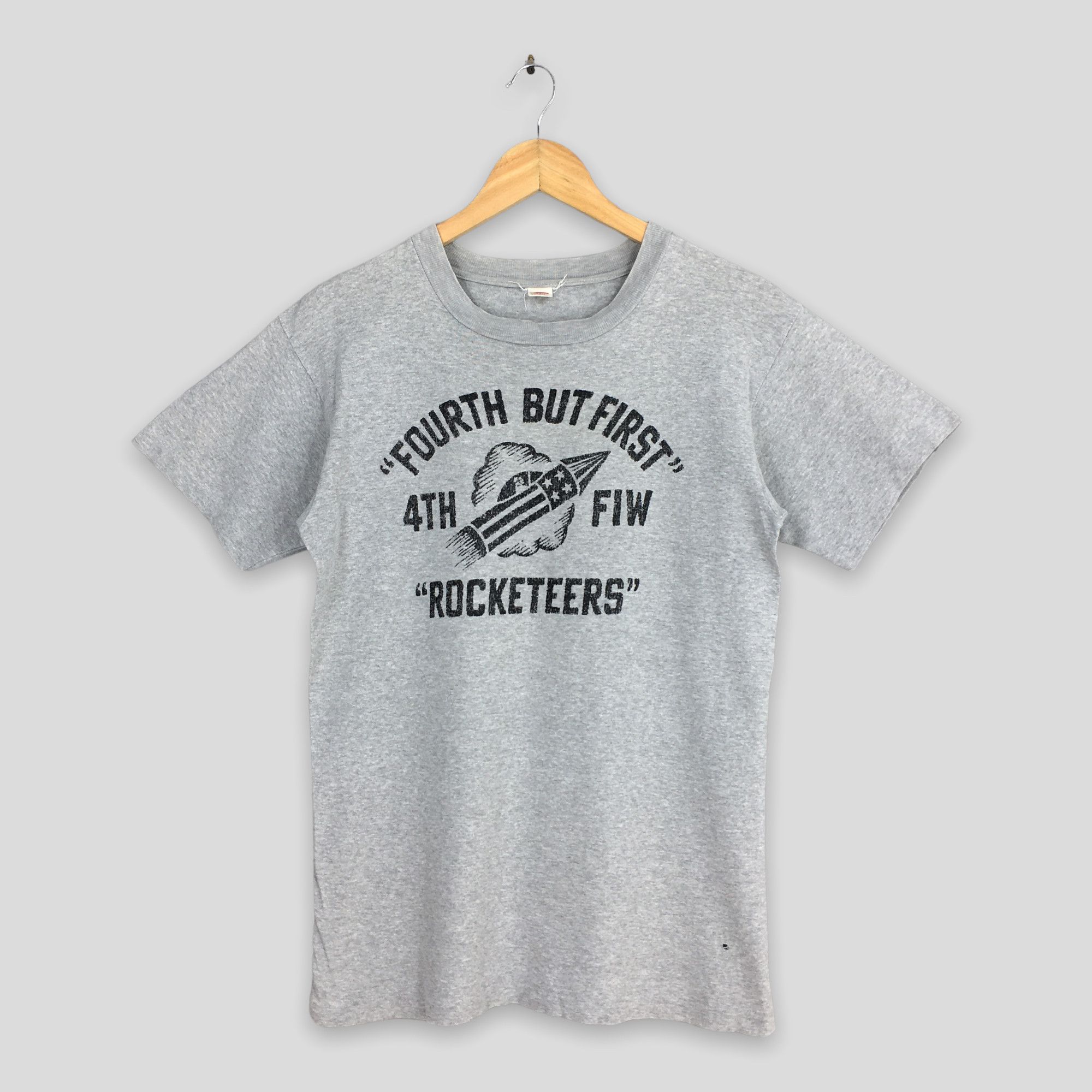 Other Vintage Mccoy Japan Rocketeers 4th FIW Gray T shirt Small Size US S / EU 44-46 / 1 - 1 Thumbnail