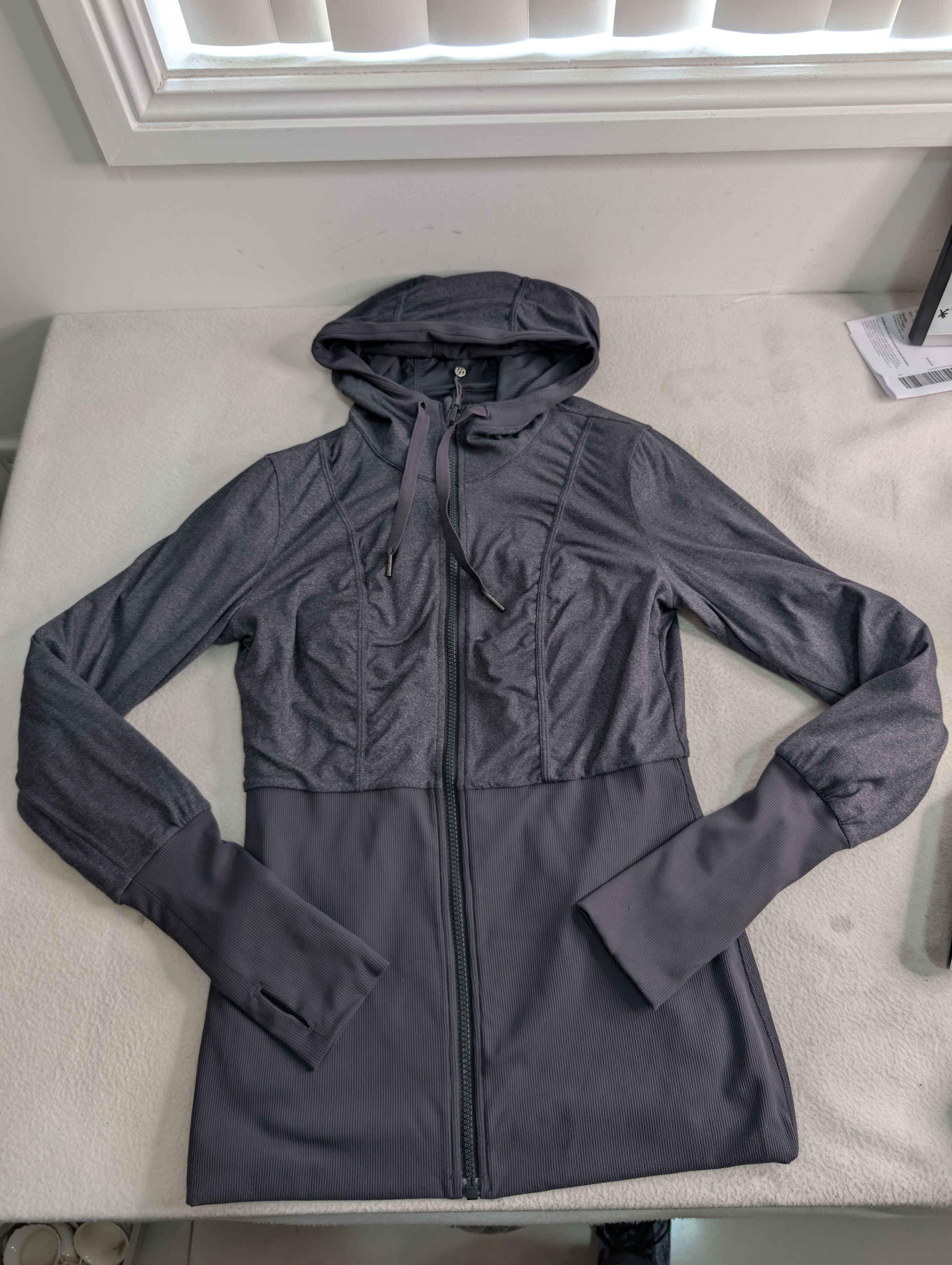 Lululemon Lululemon Pure Balance Jacket Size 8 (AU 12) Grey Size M / US 6-8 / IT 42-44 - 8 Thumbnail