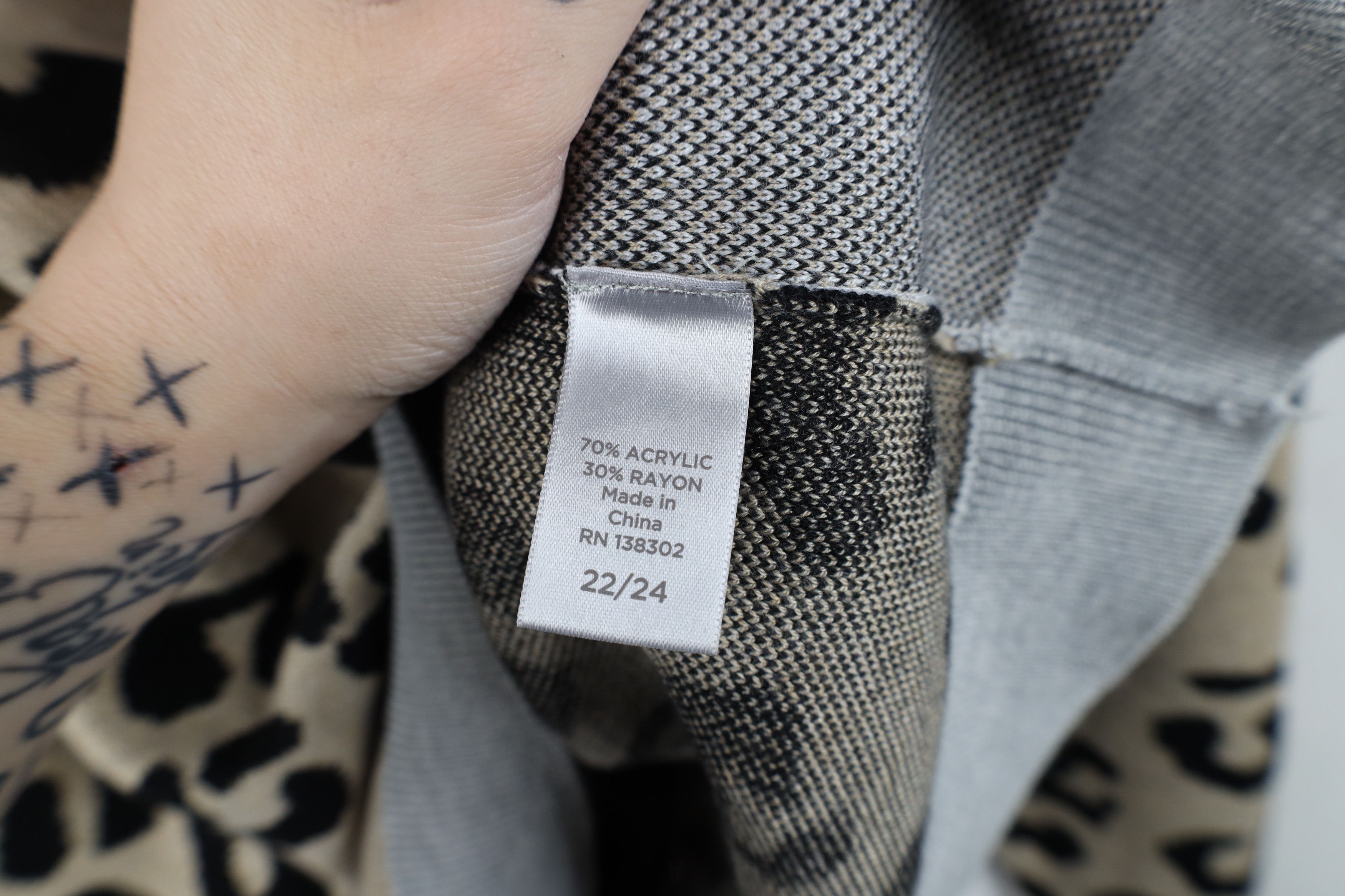 Vintage Vintage 90s Y2K Streetwear Nature Animal Print Sweater Size 3XL / US 20-22 - 8 Thumbnail
