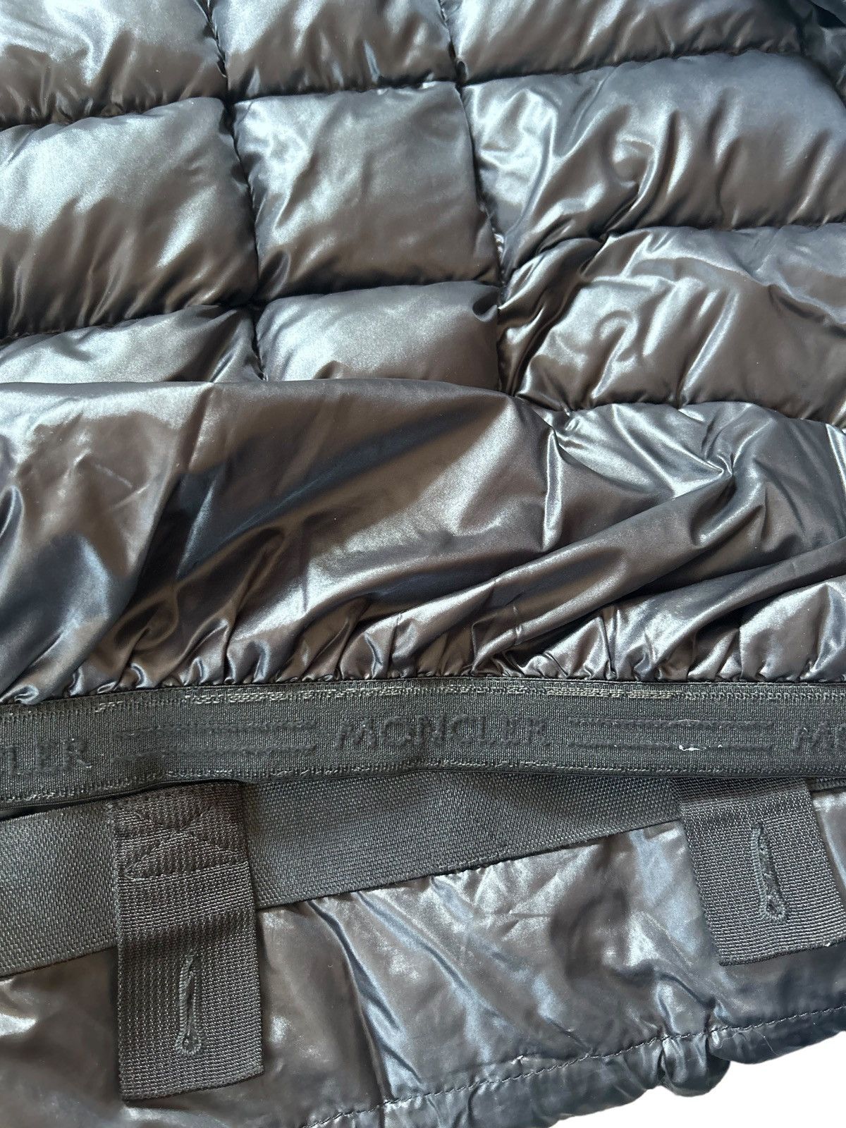 Moncler Moncler Grenoble down jacket badge puffer Size US M / EU 48-50 / 2 - 8 Thumbnail