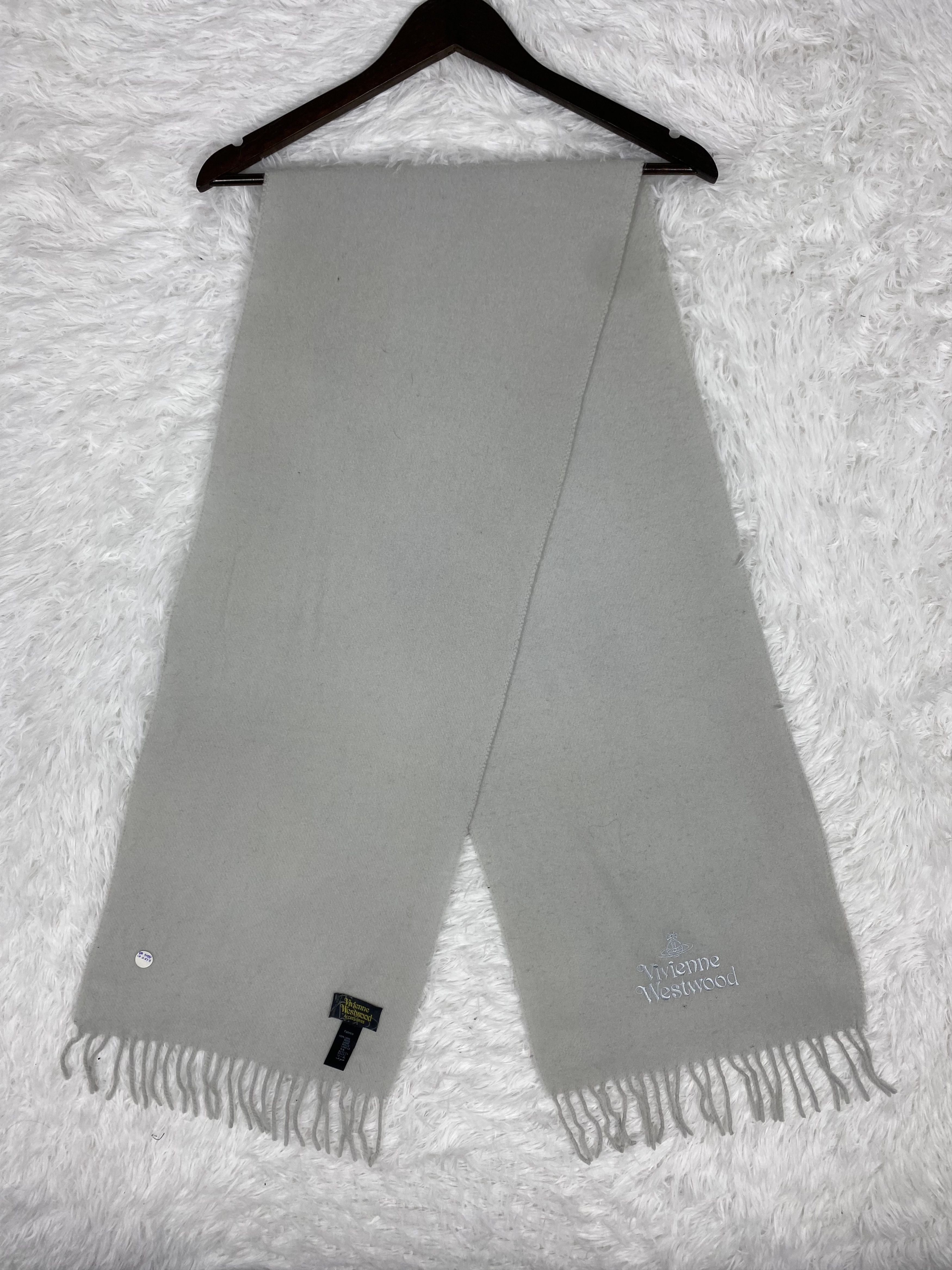 Vintage Vintage Vivienne Westwood Scarf / Muffler Neckwear PM0058 Size ONE SIZE - 1 Thumbnail