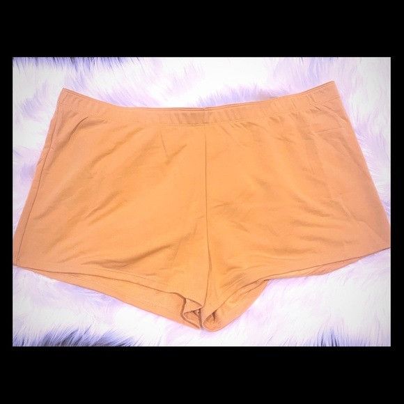 Other NWOT Yellow Sleep Shorts Size 38" / US 16 / IT 52 - 1 Thumbnail