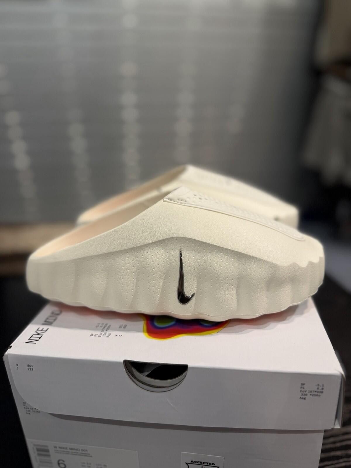 Nike Size 6W/5M Nike Mind Slide 001 Sail HQ4307 100 Women Release Size US 6 / EU 39 - 2 Thumbnail