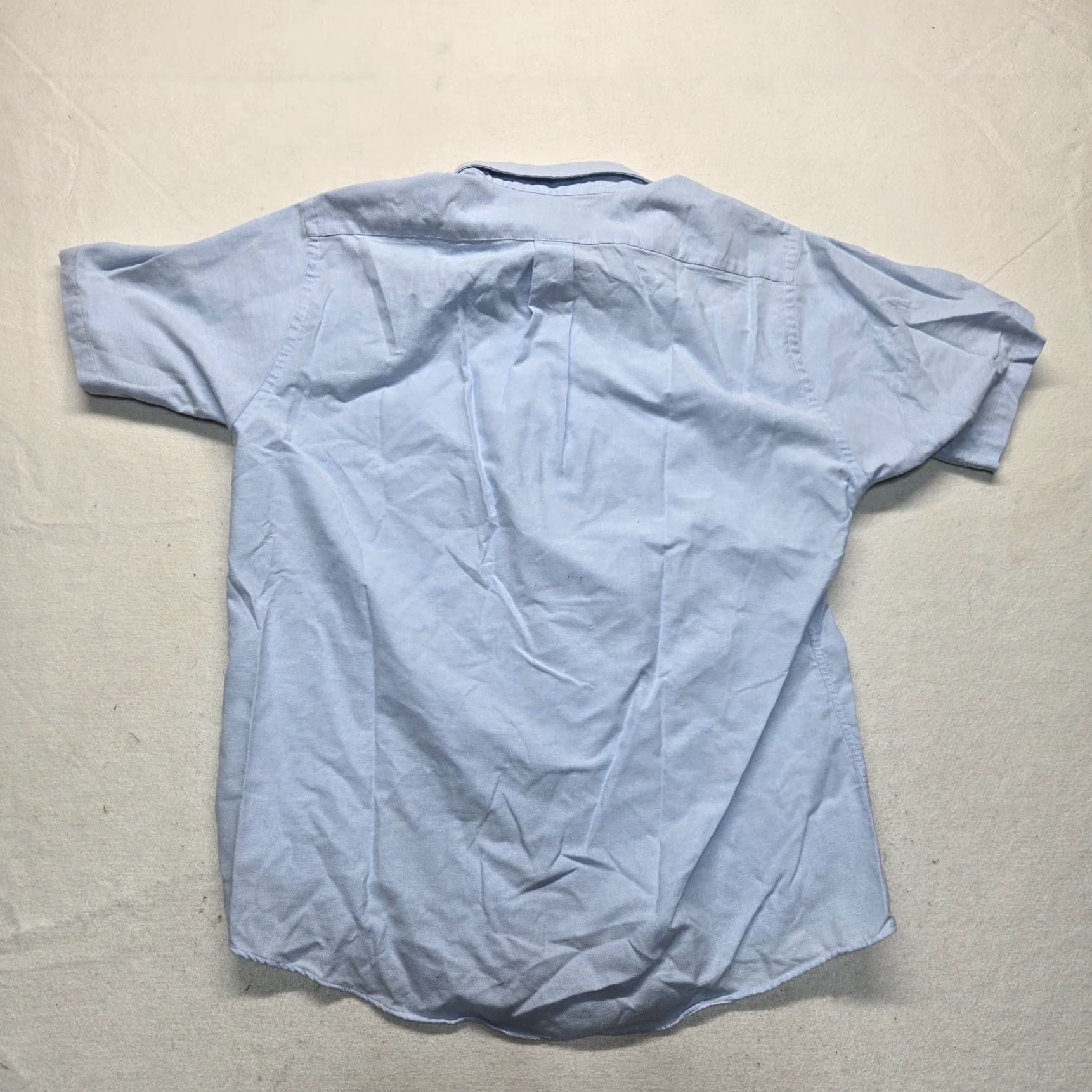 Arrow Arrow Shirt Blue Adult Mens Size 17 Short Sleeve Button-Down Pocket Solid Dress Shirt 90s Business Casual Size US XL / EU 56 / 4 - 7 Thumbnail