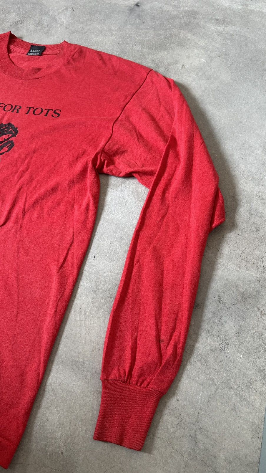 Other VINTAGE TOYS FOR TOTS TEE Size US L / EU 52-54 / 3 - 3 Thumbnail