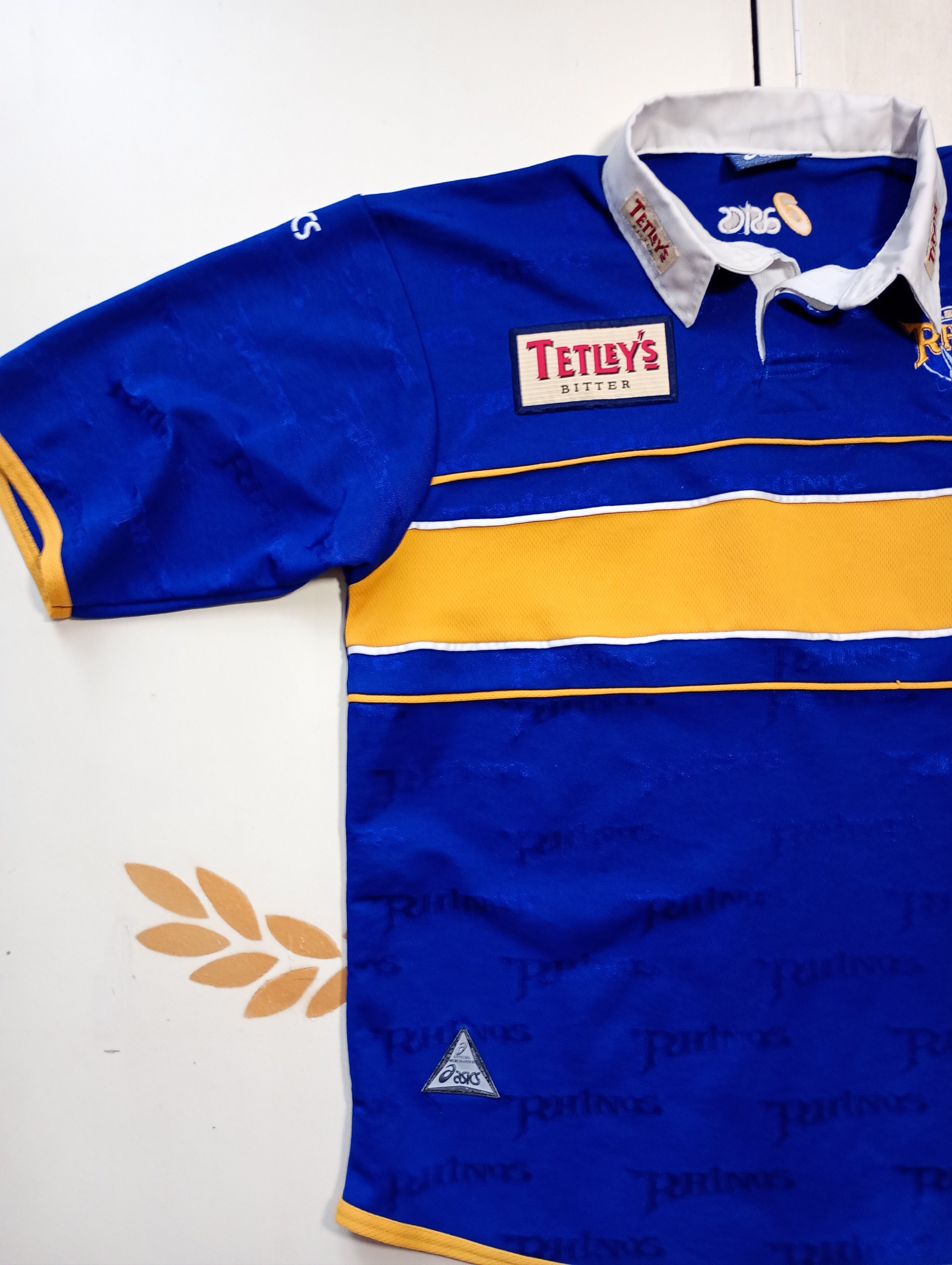 Asics Asiscs Leeds Rhinos Home Rugby Shirt 2000 Size US L / EU 52-54 / 3 - 5 Thumbnail