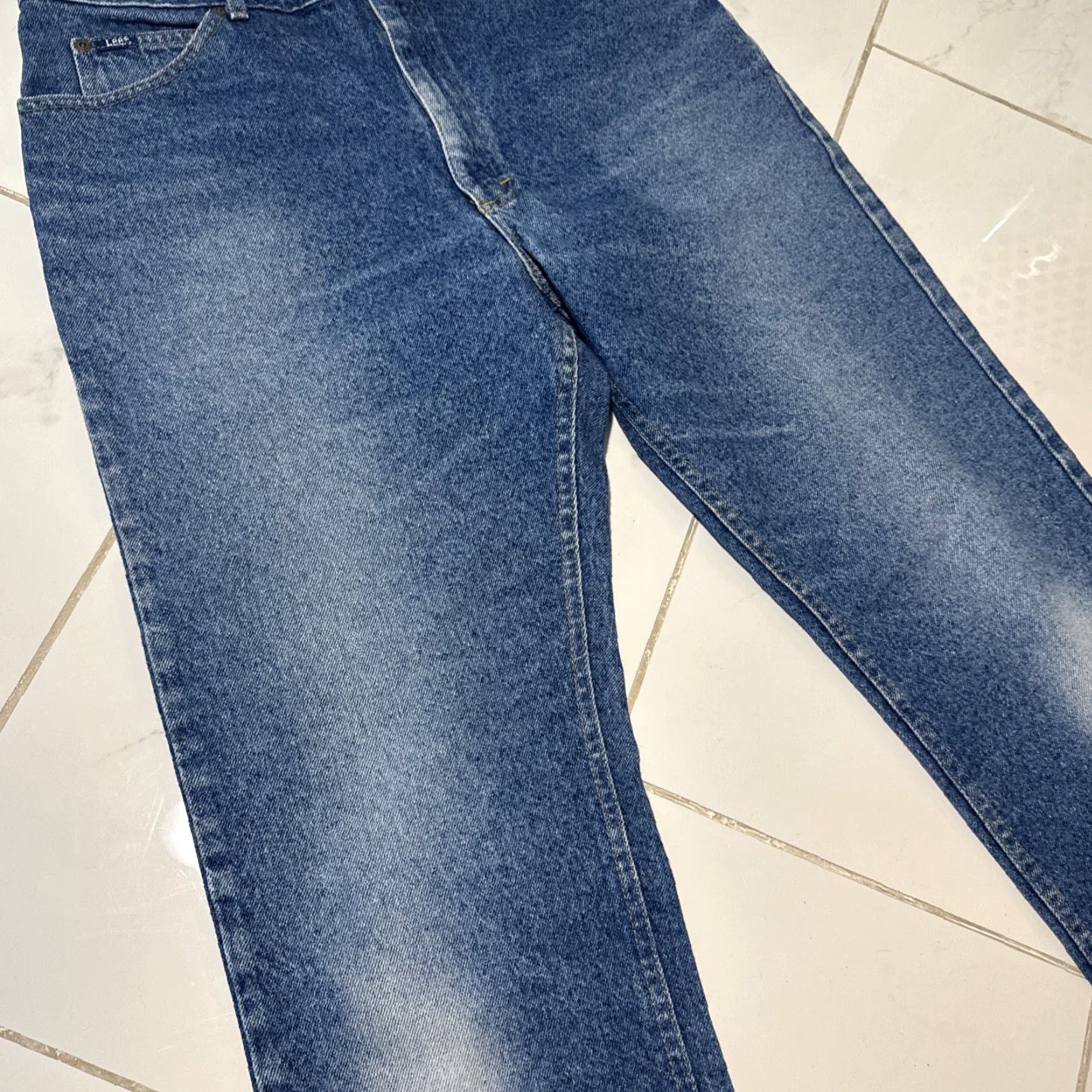Lee VINTAGE 90s Lee Jeans Men Regular 36x34 Blue Denim Straight 36 Inseam Medium Wash Fade Size US 36 / EU 52 - 4 Thumbnail