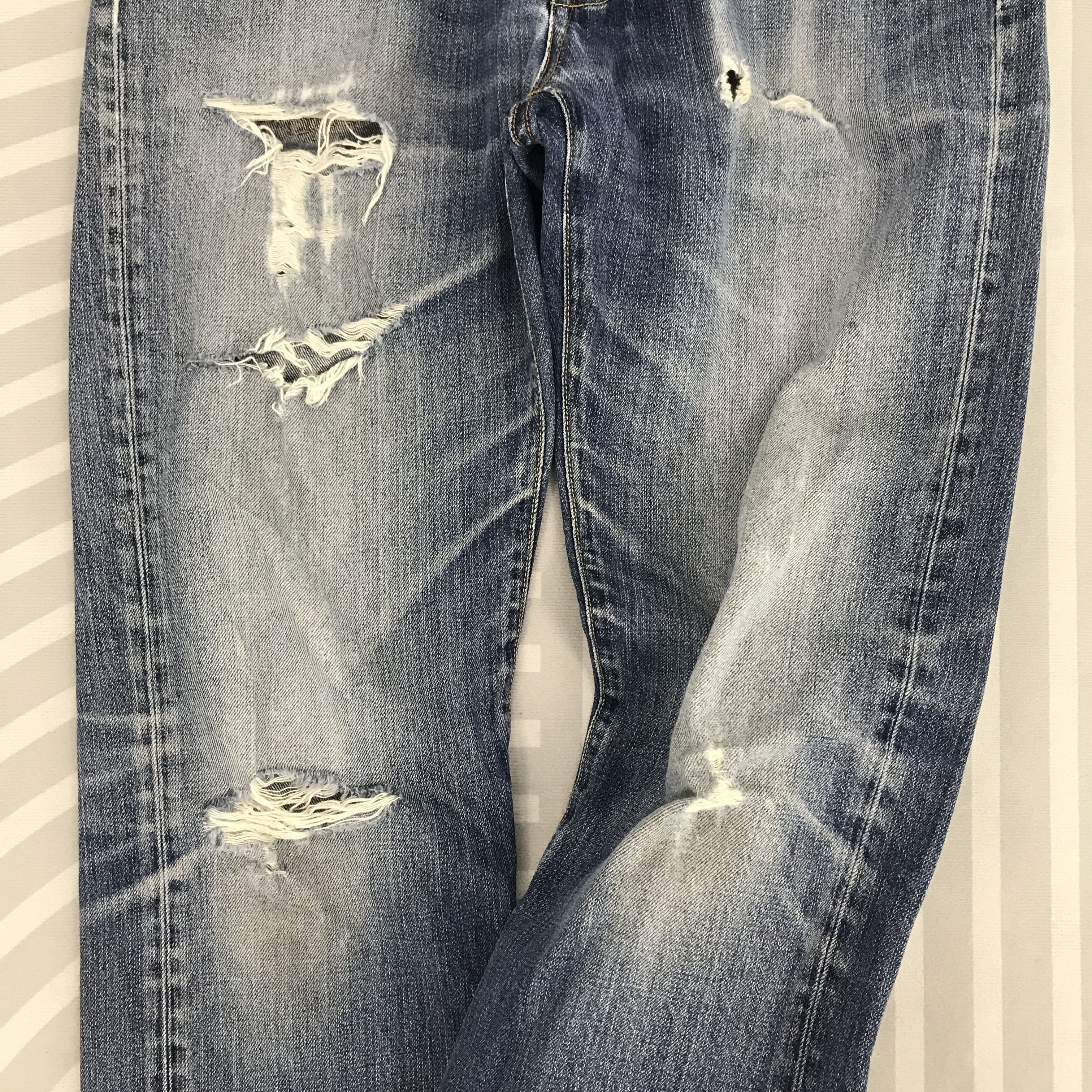 Jun Takahashi × Uniqlo Vintage Uniqlo Japan design Rare Distressed Jeans pants Size US 30 / EU 46 - 8 Thumbnail