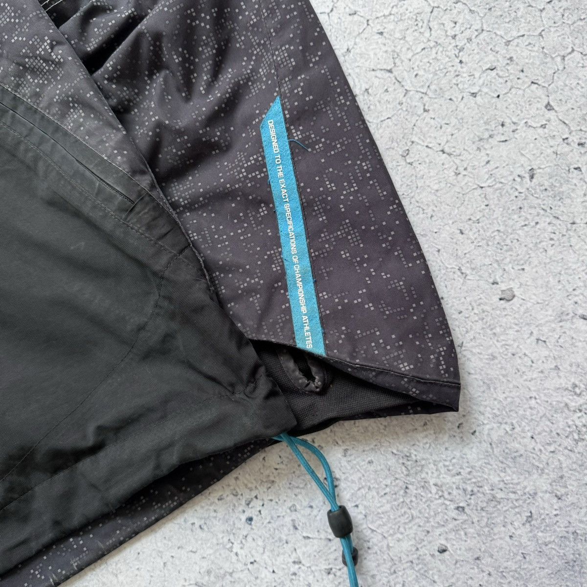 Nike × Vintage Nike Track Set Vintage Jacket and Pants Suit Retro Style Y2K Size US 32 / EU 48 - 17 Thumbnail