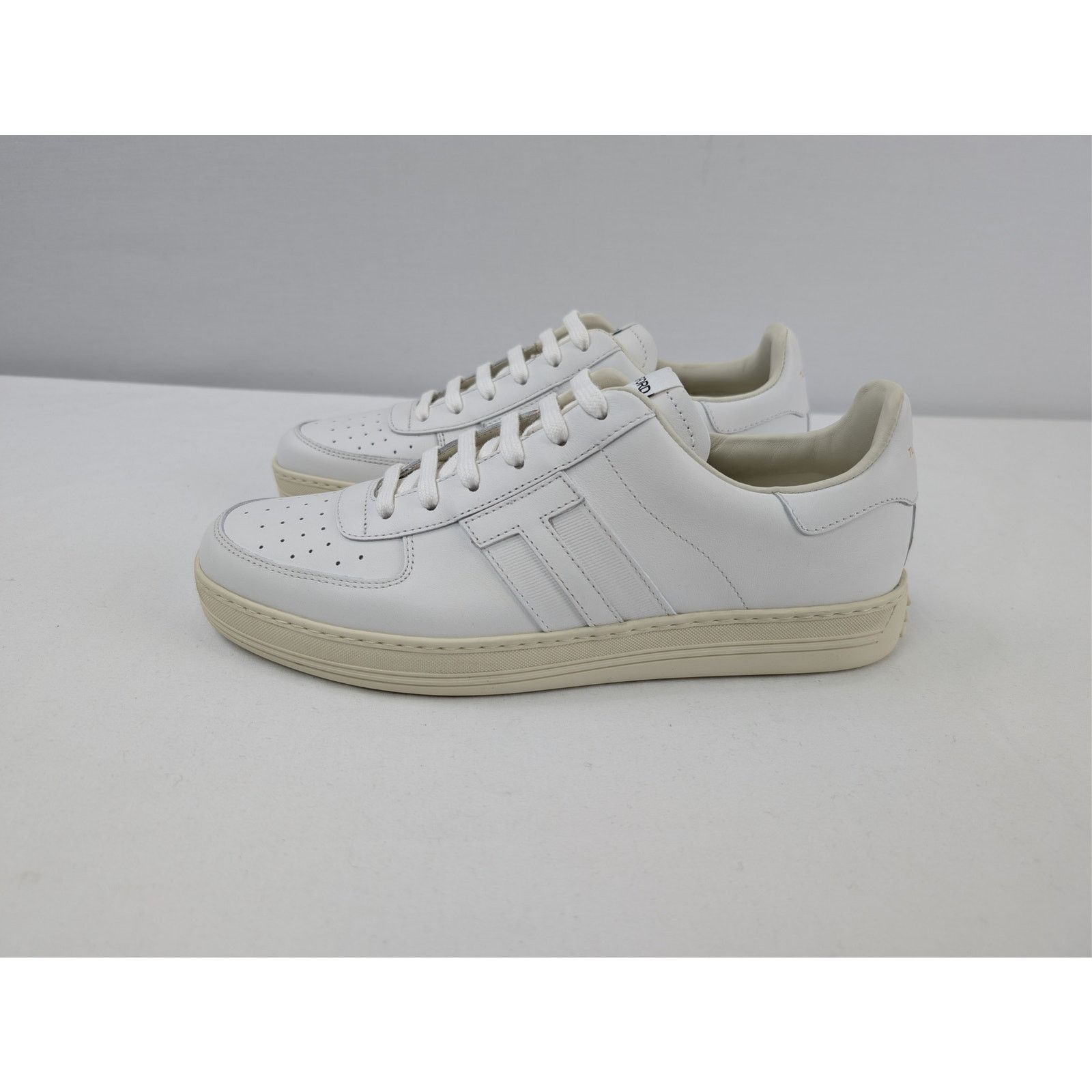 Tom Ford o1rshd1 Classic Radcliffe leather low-top sneaker in white Size US 6 / EU 39 - 9 Thumbnail