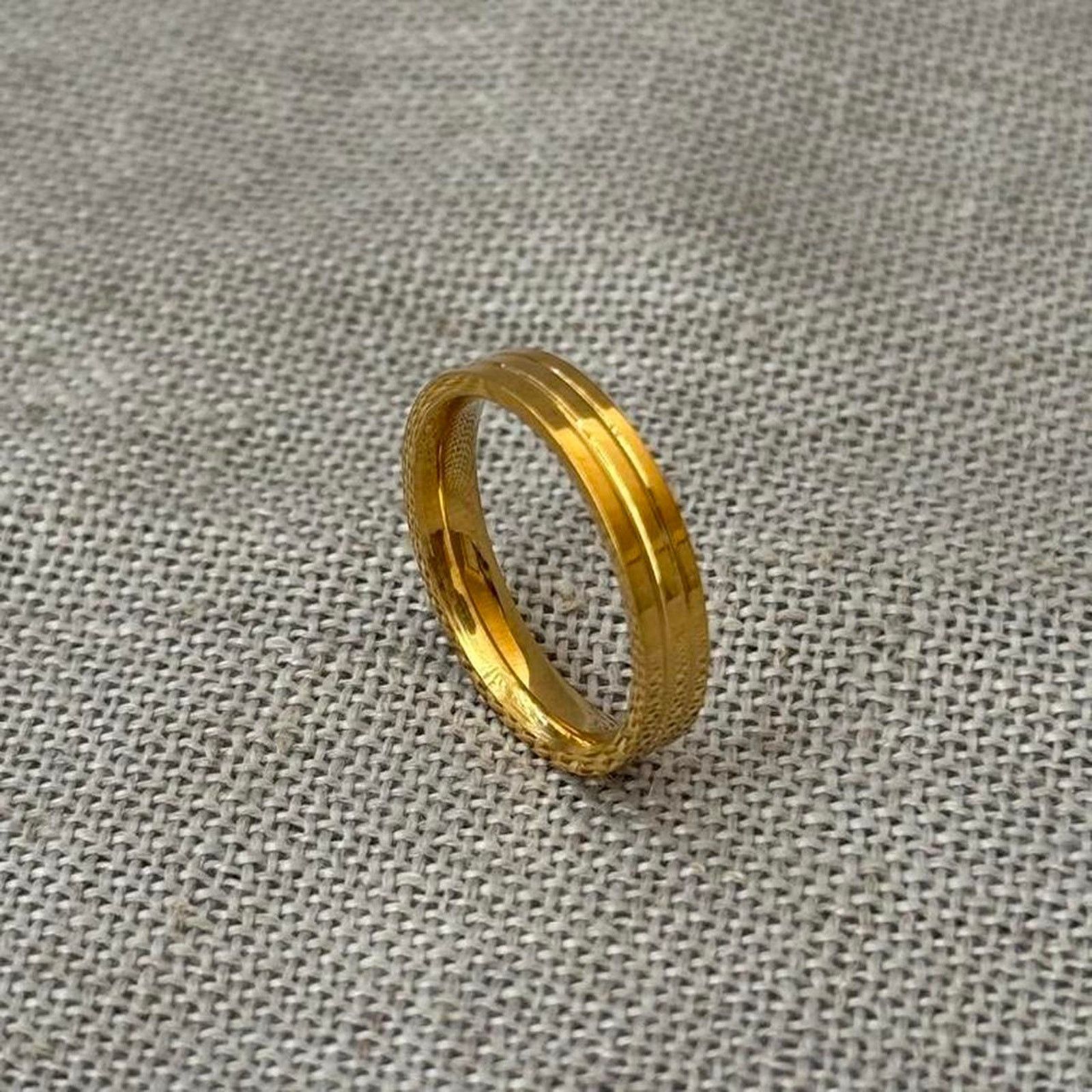 Other Gold layered ring classic y2k MENS1 Size ONE SIZE - 2 Thumbnail