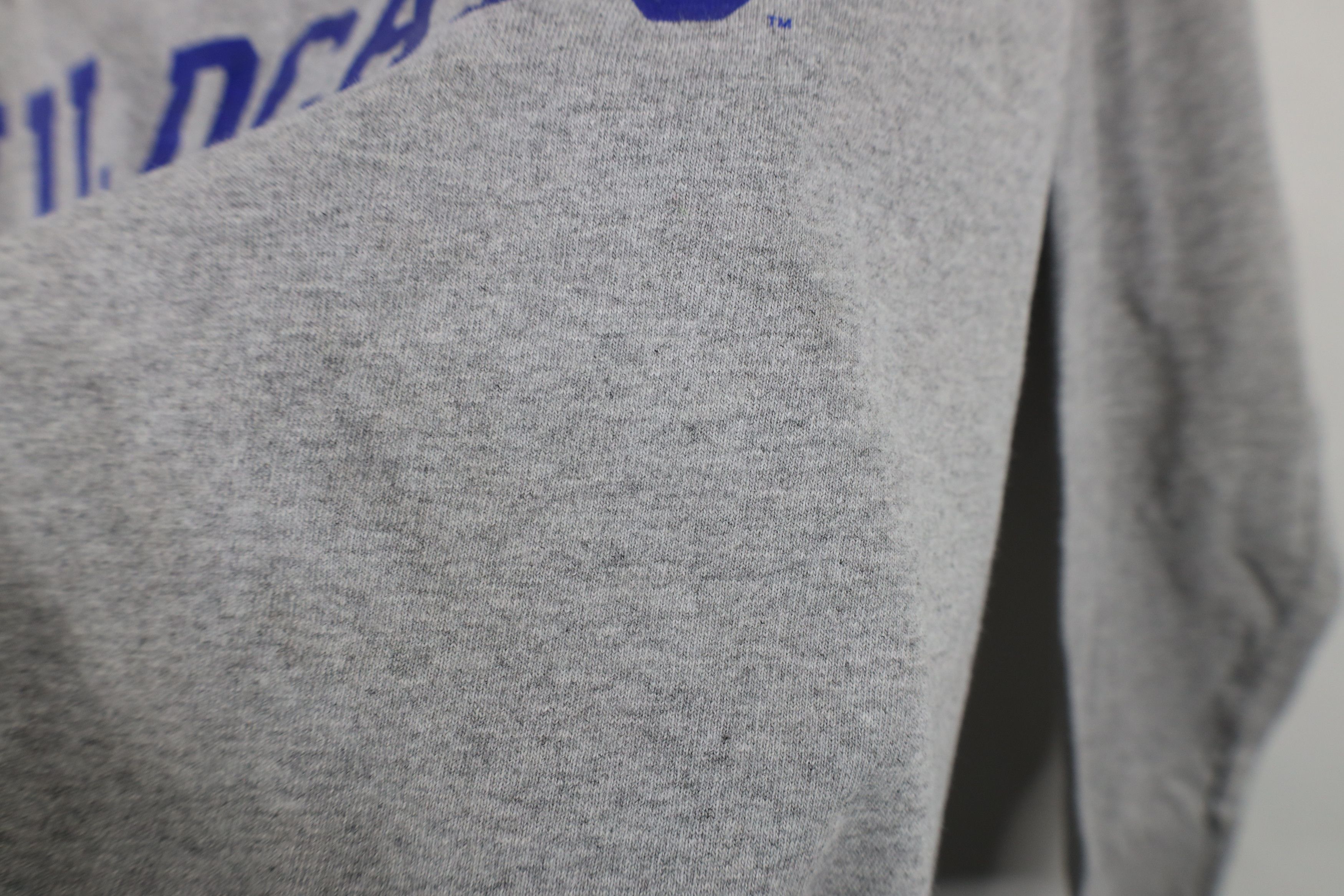 Vintage Vintage 90s University of Kentucky Long Sleeve T-Shirt USA Size US M / EU 48-50 / 2 - 6 Thumbnail