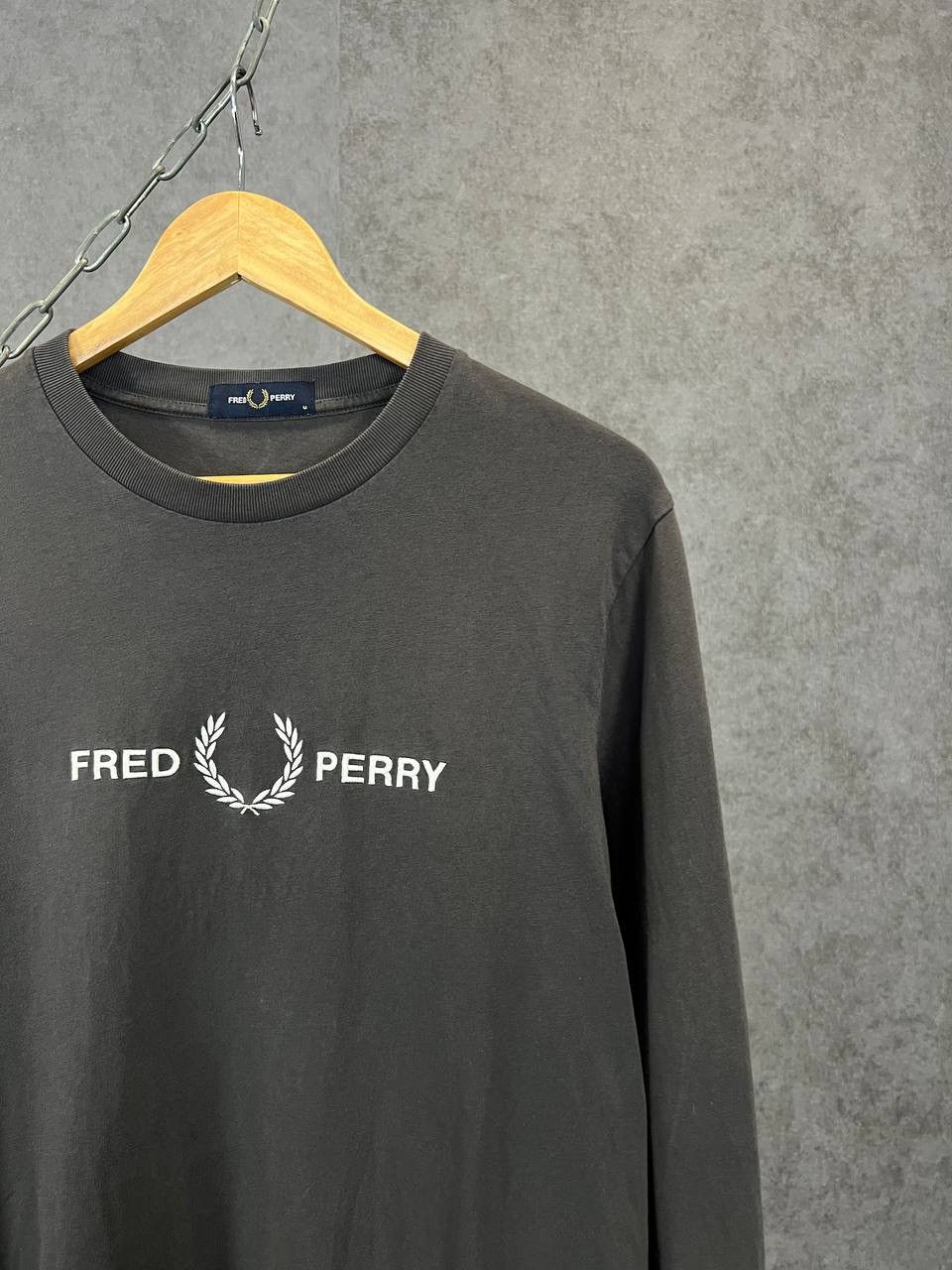 Fred Perry Fred Perry casual designer center logo longsleeve Size US M / EU 48-50 / 2 - 2 Thumbnail