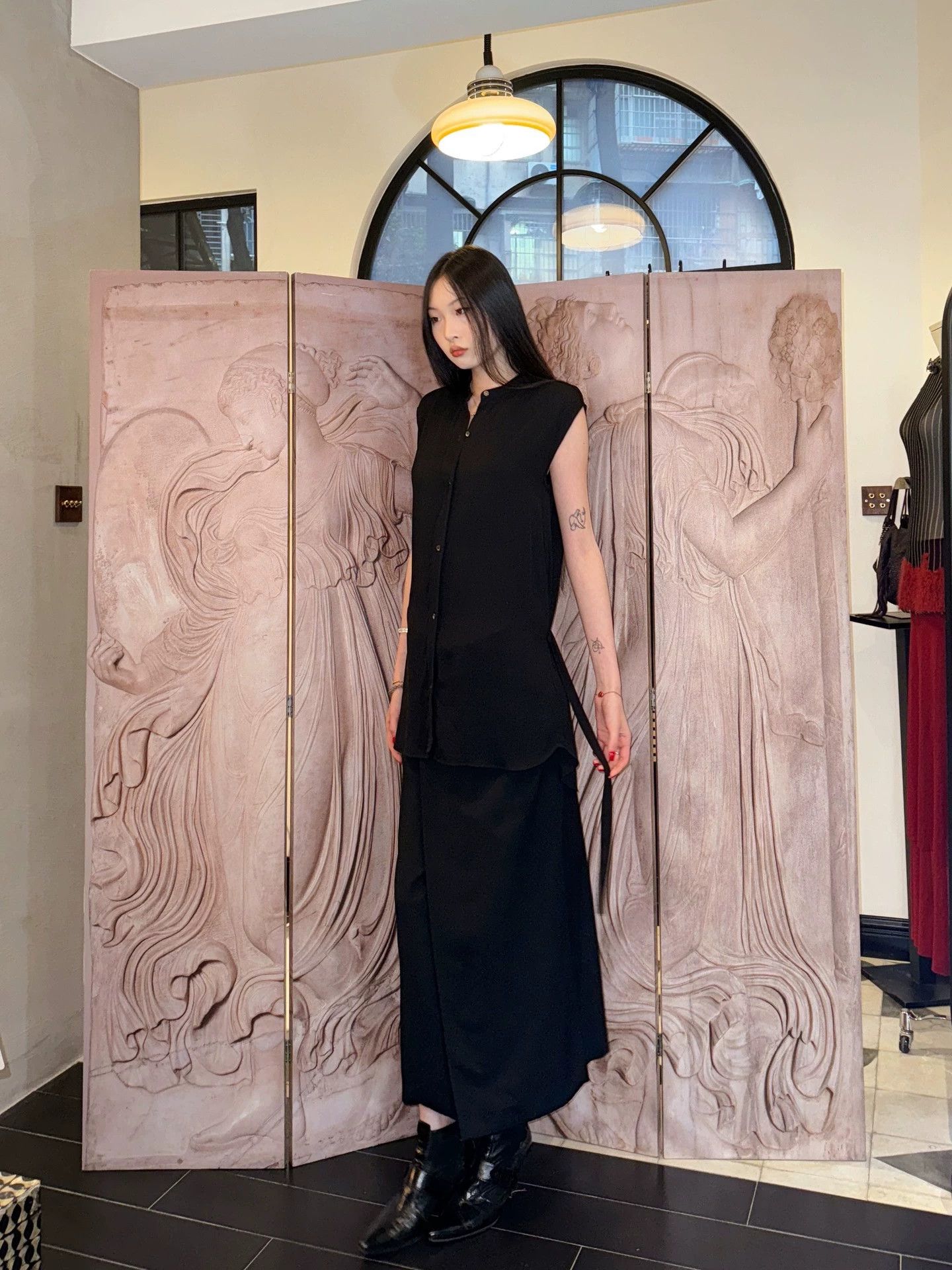 Helmut Lang Helmut Lang Black Vintage Shirt Long Back Slit Waist Tie S Size S / US 4 / IT 40 - 1 Thumbnail