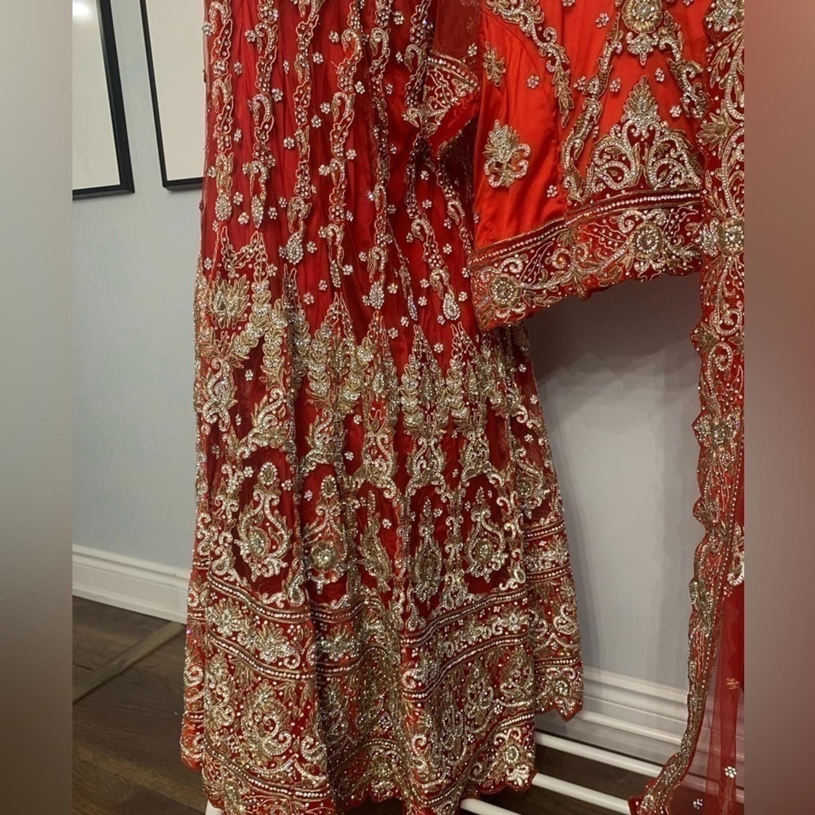 Designer Luxury Bridal Pakistani/ Indian Lehenga w Dupatta Size M / US 6-8 / IT 42-44 - 8 Thumbnail