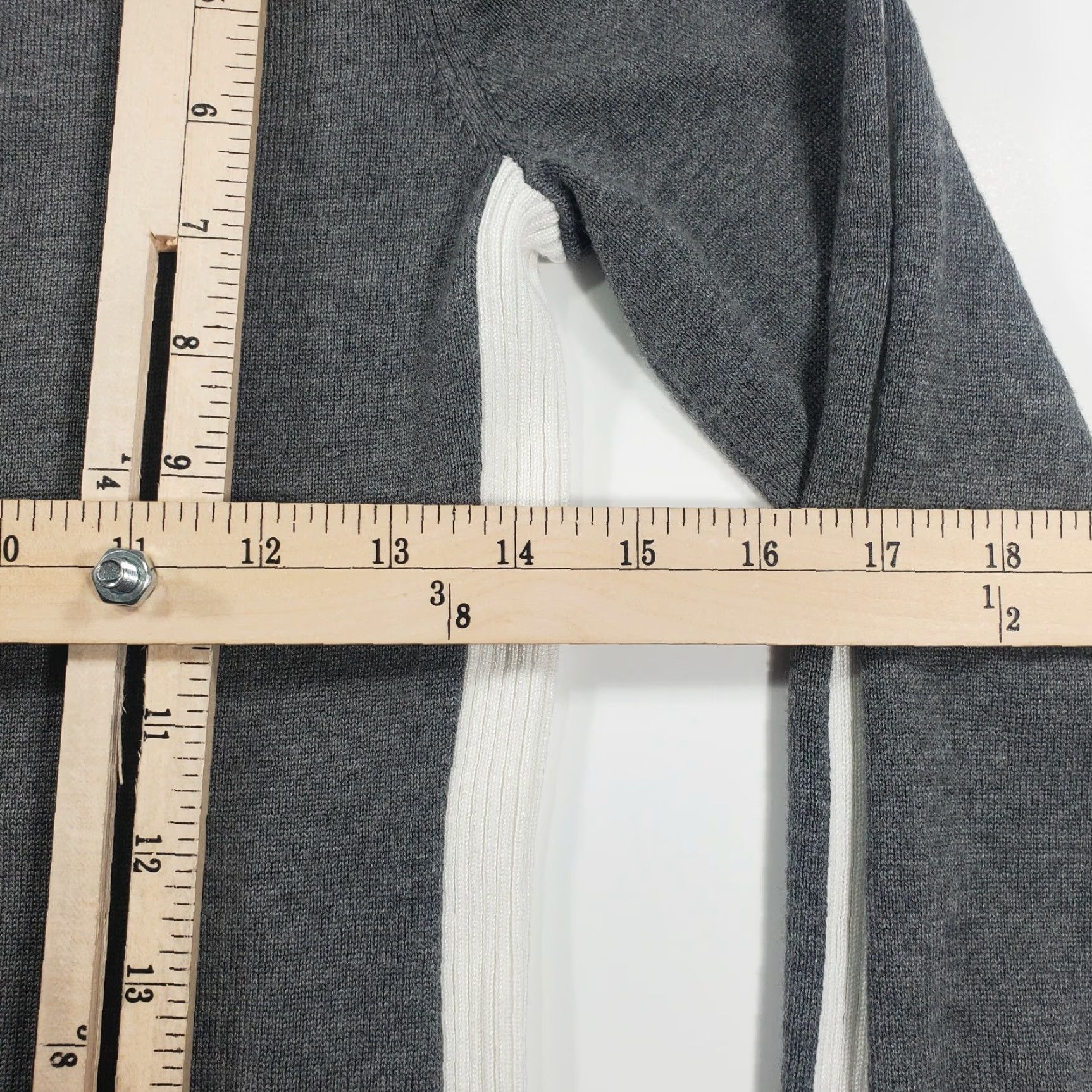 Vintage Hippie Rose Blouse Shirt Women's Long Sleeve Pullover Grey Rayon Blend Small Gray Pocket? Size M / US 6-8 / IT 42-44 - 7 Thumbnail