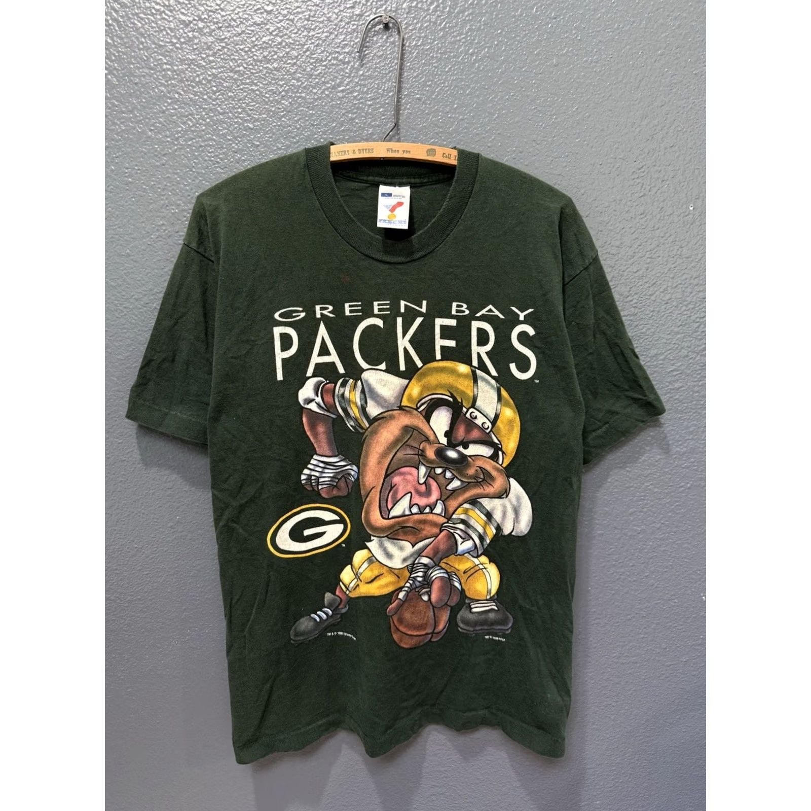 Vintage VINTAGE 90s Jostens NFL Green Bay Packers Taz Looney Tunes Tee L Green Mens 90s Size US L / EU 52-54 / 3 - 4 Thumbnail