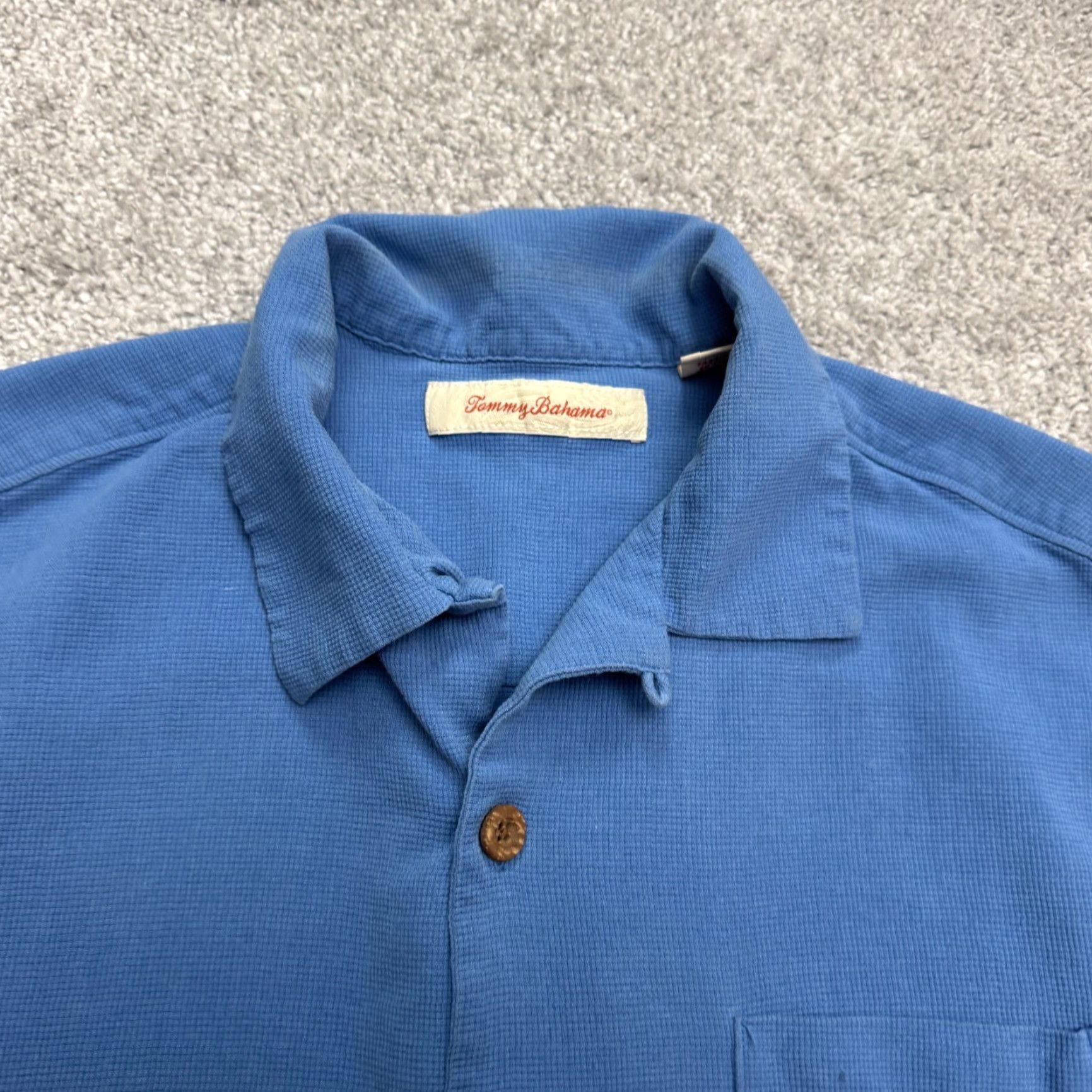 Tommy Bahama VINTAGE? (No) Tommy Bahama Silk Button-Down Shirt Mens M Blue Short Sleeve Classic Resort Size US M / EU 48-50 / 2 - 3 Thumbnail