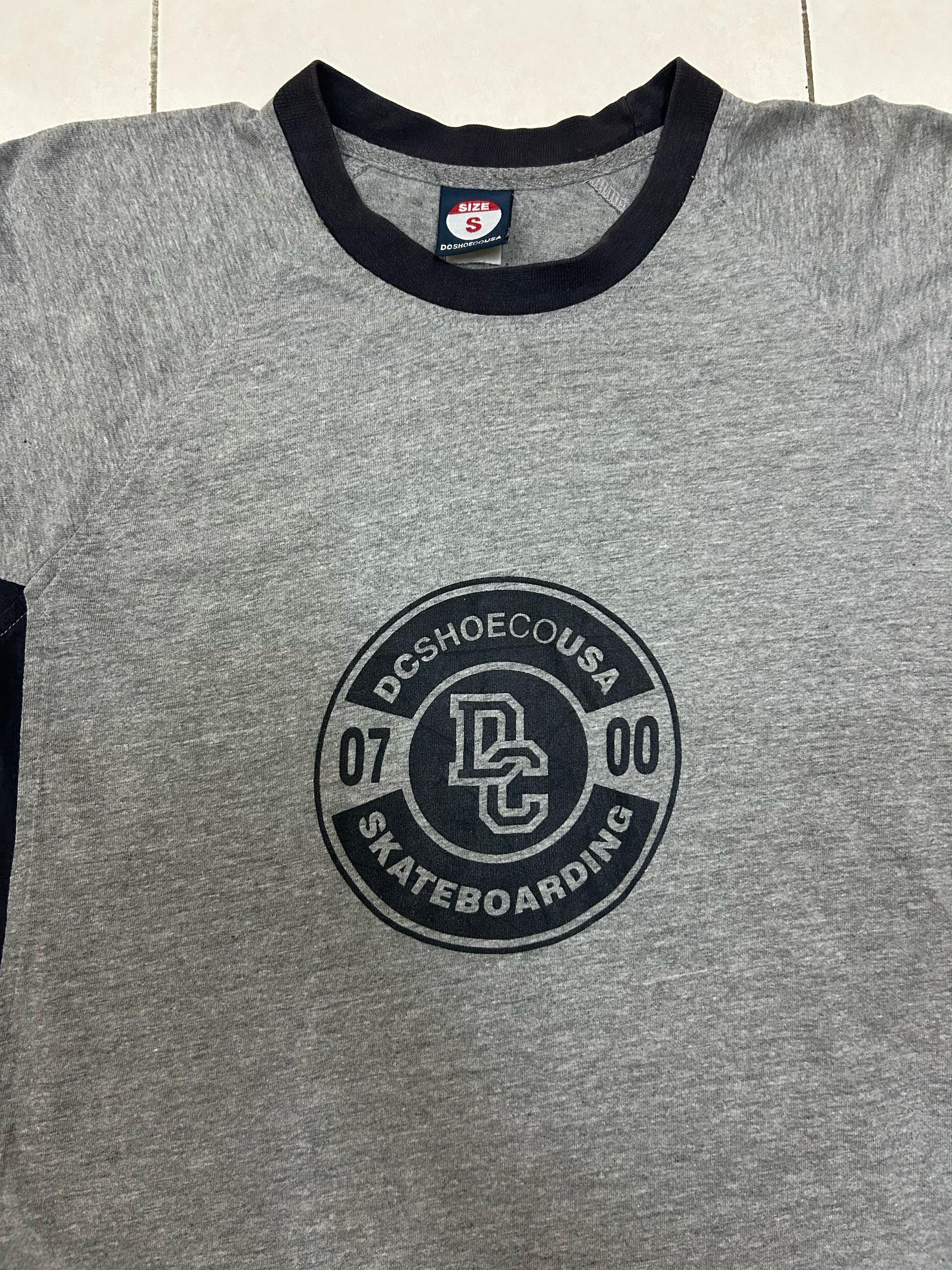 DC Dc Shoe Co USA Skateboard Vintage Tee Size US M / EU 48-50 / 2 - 3 Thumbnail