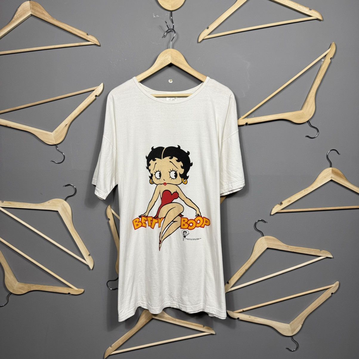 Vintage Vintage 1996 Betty Boop White Graphic T-Shirt Size US XL / EU 56 / 4 - 1 Thumbnail
