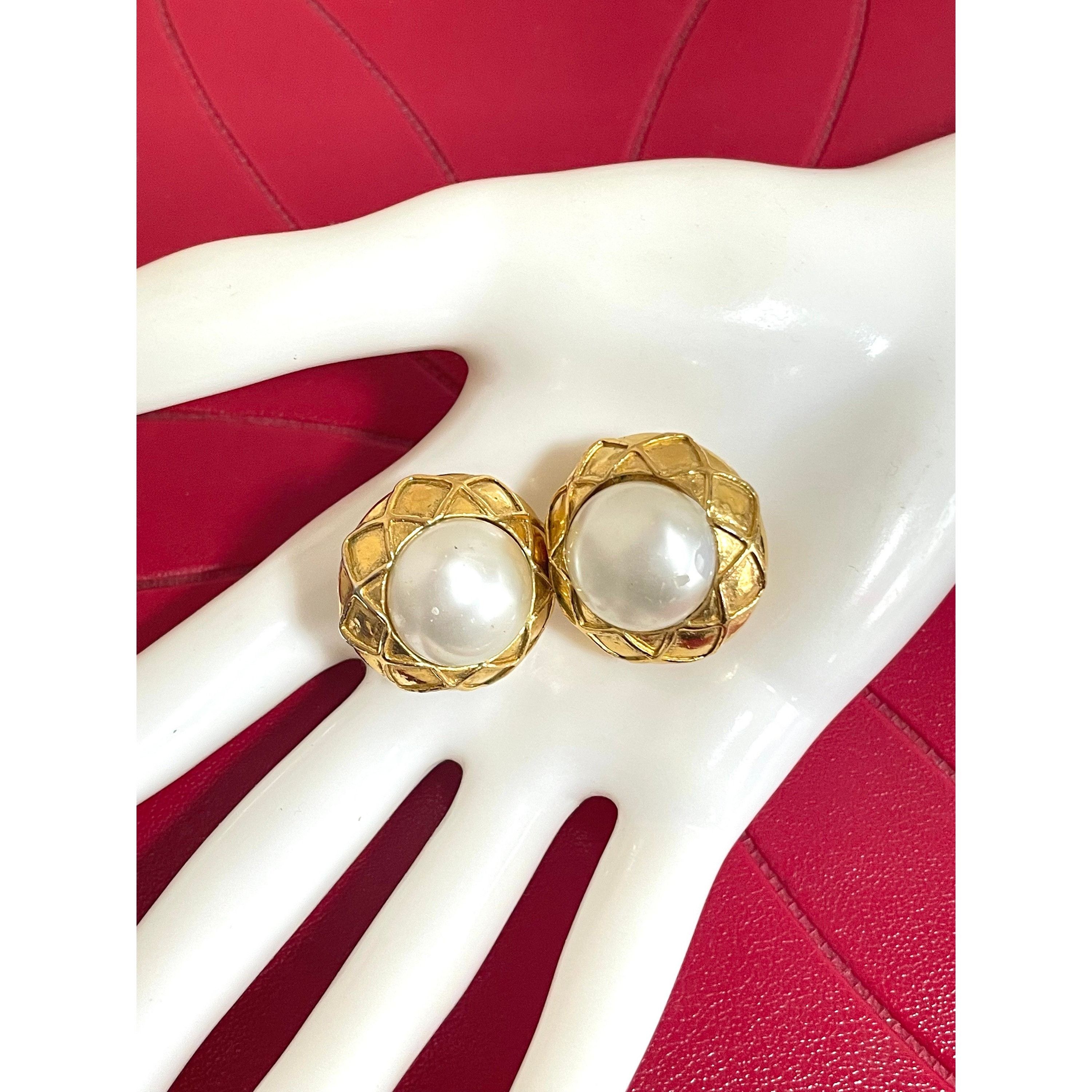 Vintage CHANEL gold tone round earrings with faux pearl