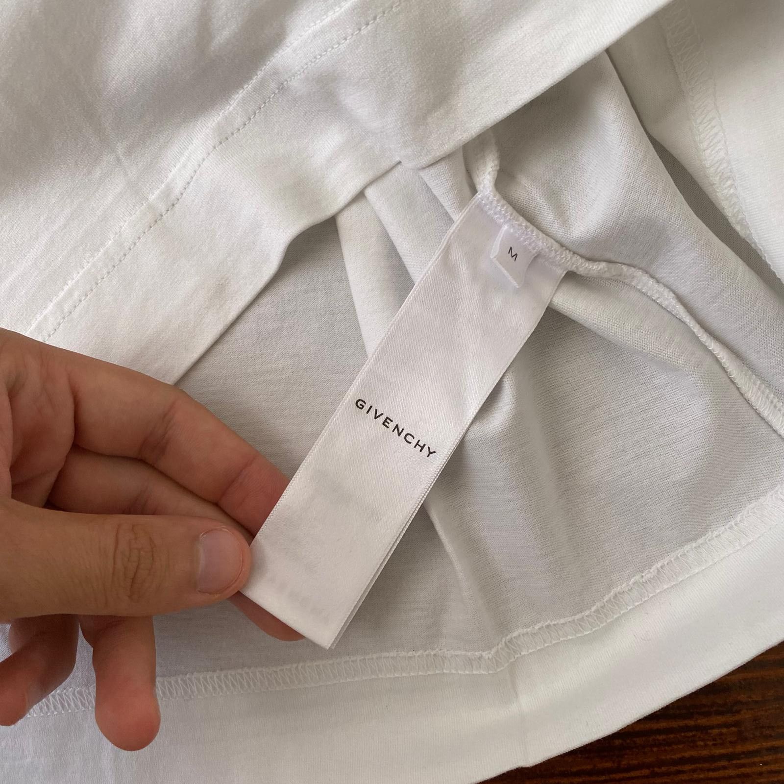 Givenchy White Reverse Logo T-Shirt Size M / US 6-8 / IT 42-44 - 8 Thumbnail