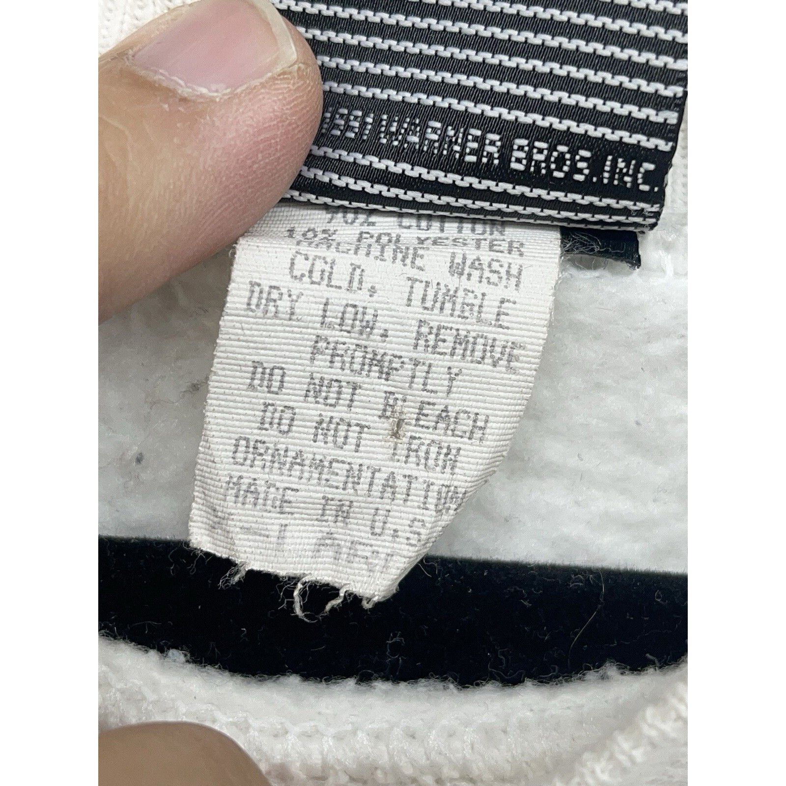 Other VINTAGE 1991 WARNER BROS STUDIOS CREWNECK SWEATER EMBROIDERE Size US XL / EU 56 / 4 - 7 Thumbnail