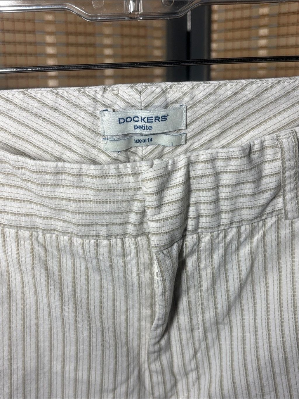 Other Dockers Women’s Cream and Gray Pinstripe Metro Capris Size 32" / US 10 / IT 46 - 2 Thumbnail