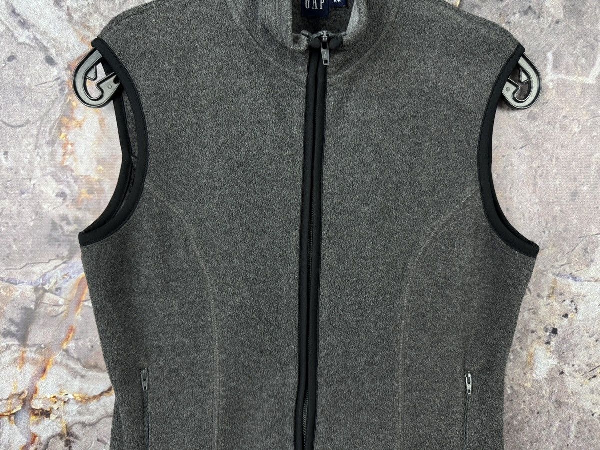 Gap Women’s Gap Vest Streetwear Sportswear Size Medium Size M / US 6-8 / IT 42-44 - 3 Thumbnail
