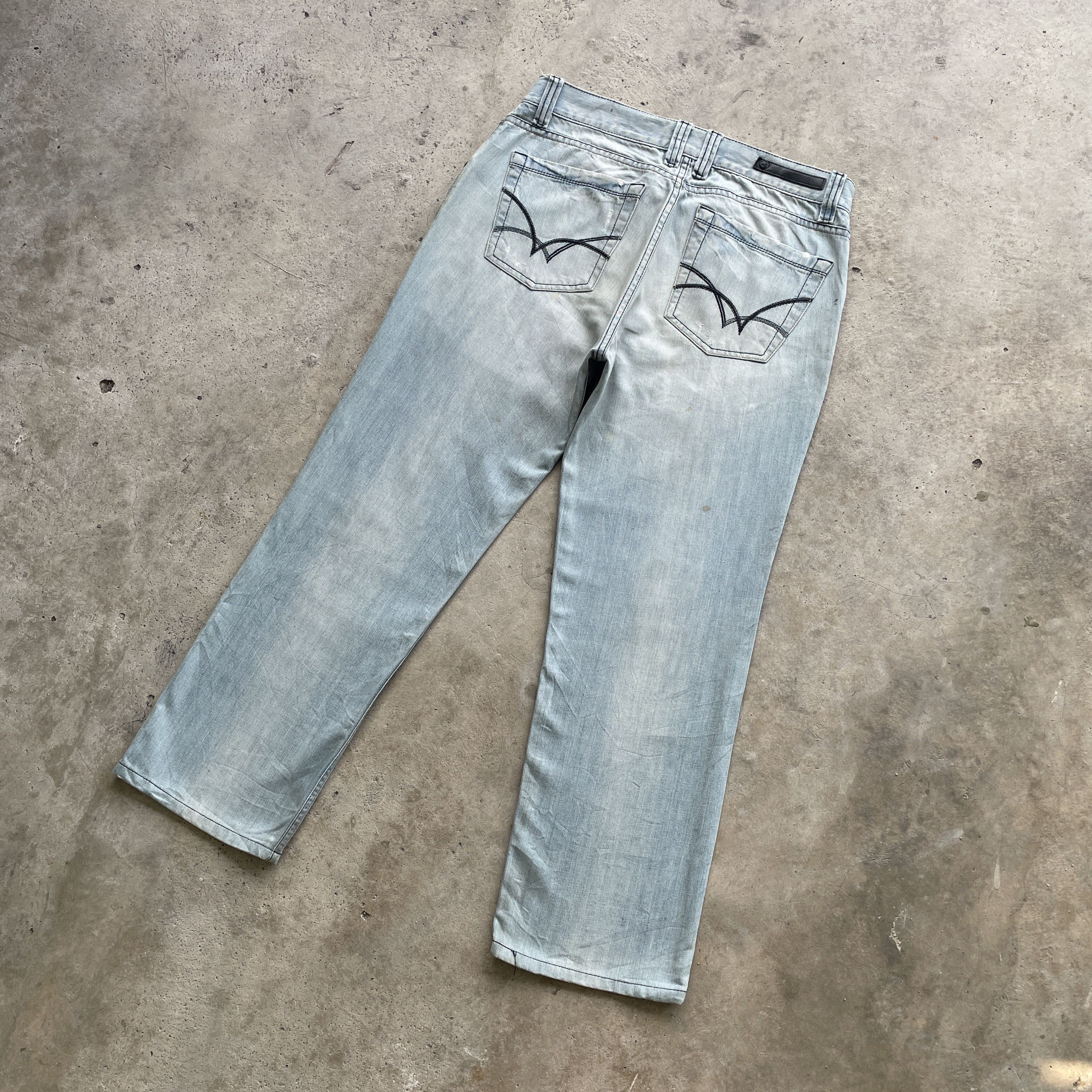 Japanese Brand VINTAGE JAPANESE JEANS FADED DENIM PANTS W33x27 Size US 33 - 1 Thumbnail