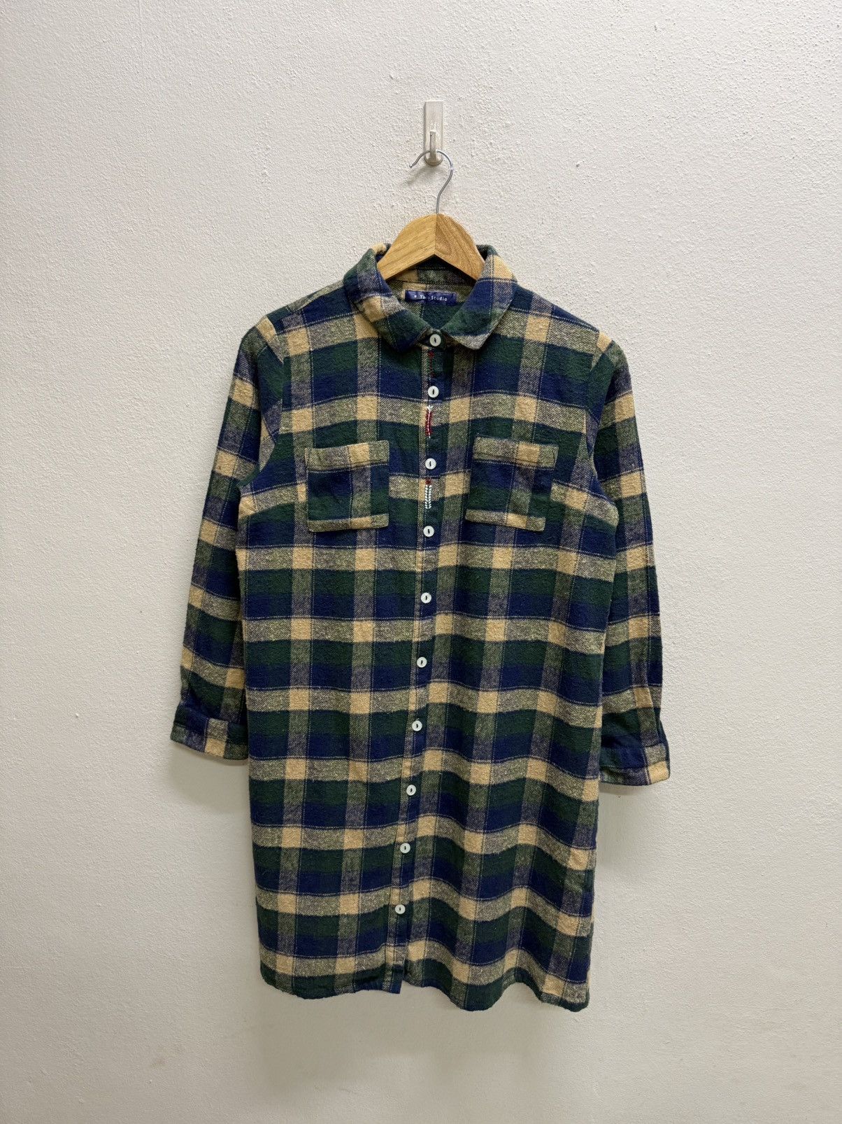 Japanese Brand VINTAGE T’bis STUDIO CHEKERED FLANNEL BUTTON UP LONG SHIRT Size M / US 6-8 / IT 42-44 - 13 Thumbnail