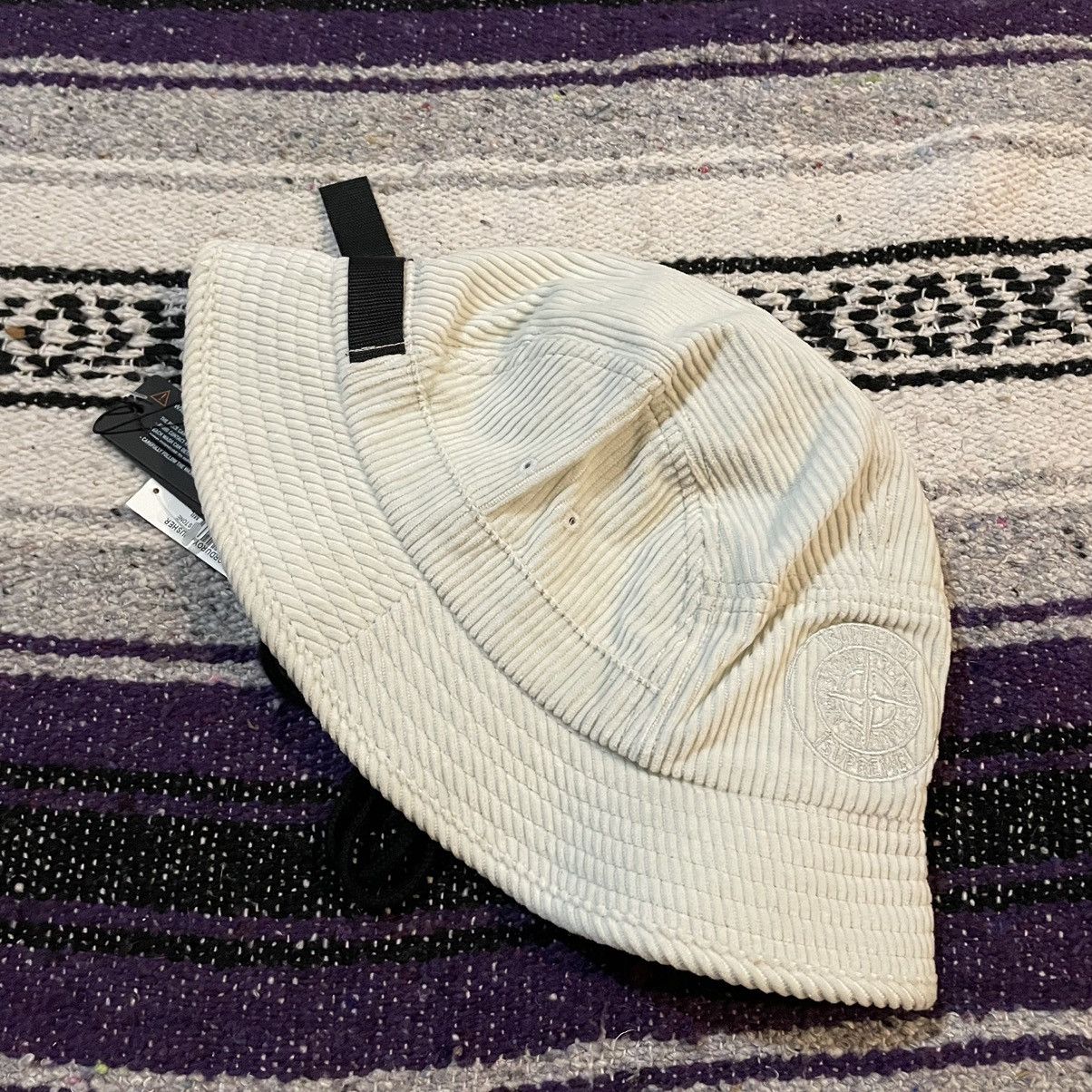 Supreme x Stone Island Bucket Hat White 2021