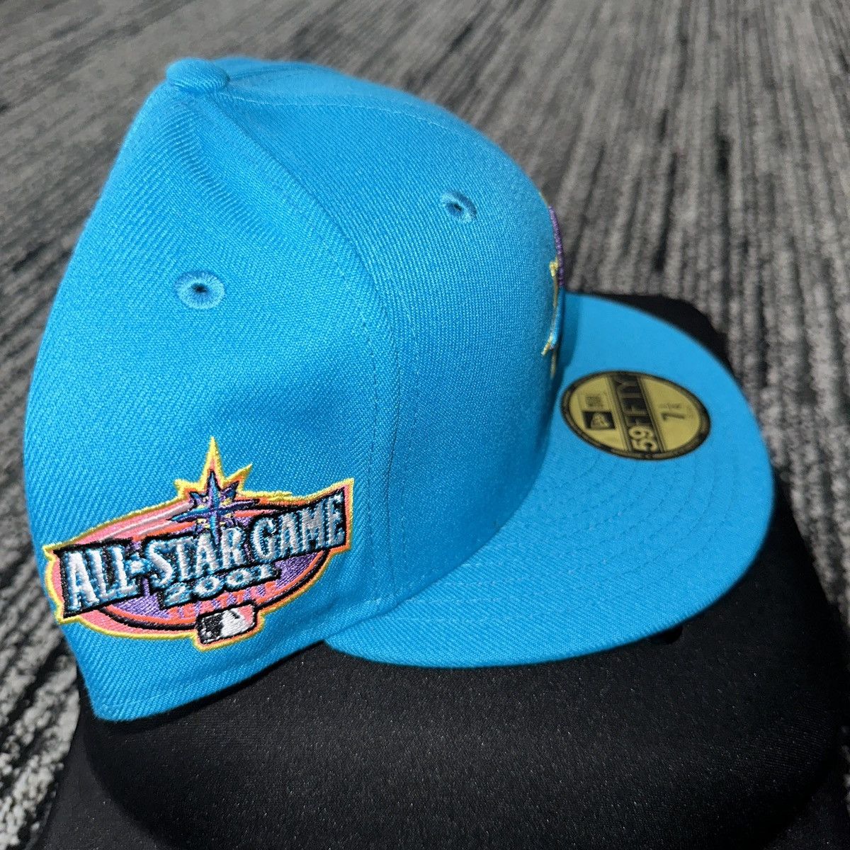 New Era Seattle Mariners Japan Flag Patch 59Fifty size 7 1/4 Size ONE SIZE - 2 Thumbnail