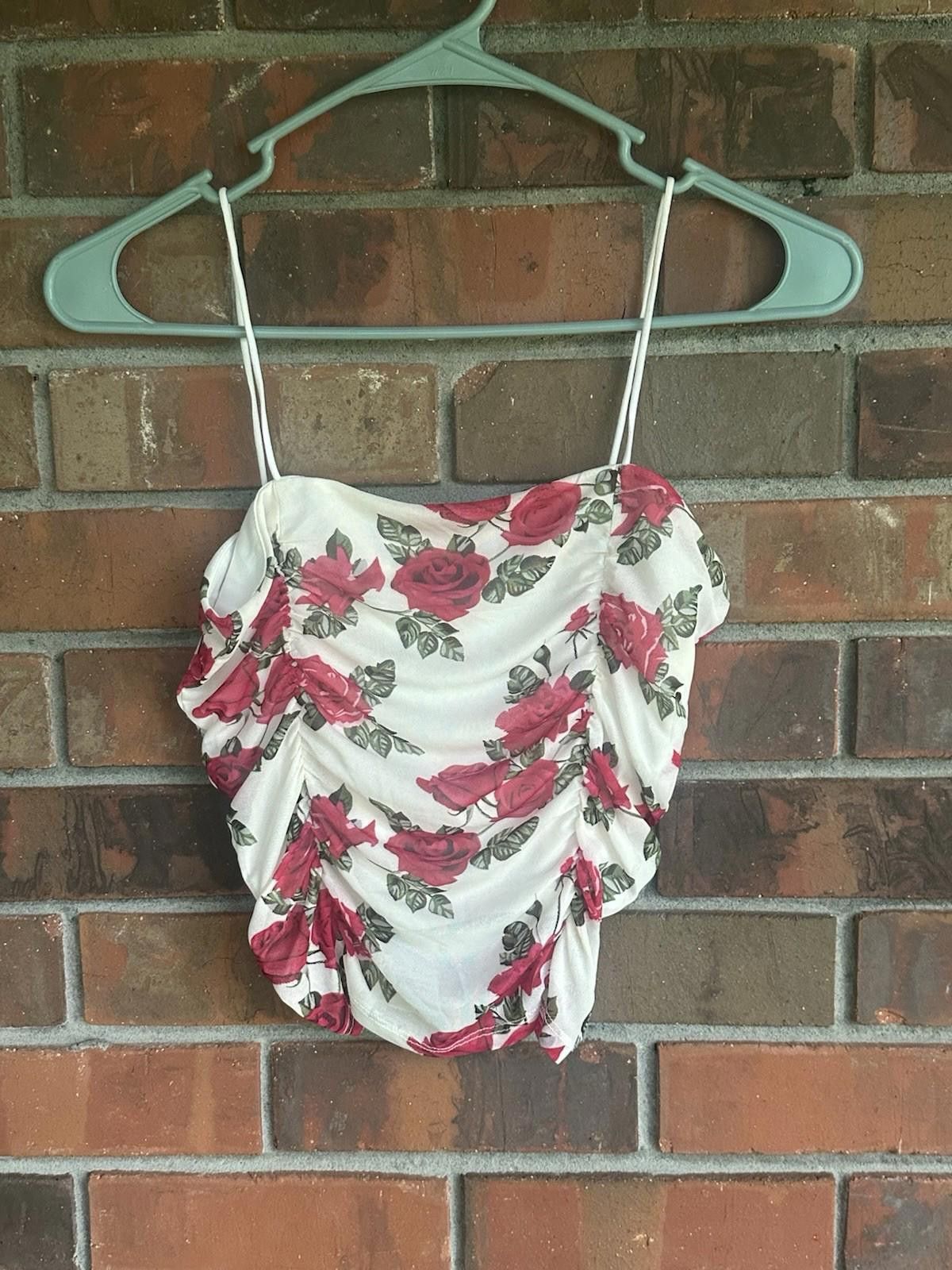 Designer Popular 21 Medium Crop Top Floral Roses Cottagecore Size M / US 6-8 / IT 42-44 - 1 Thumbnail