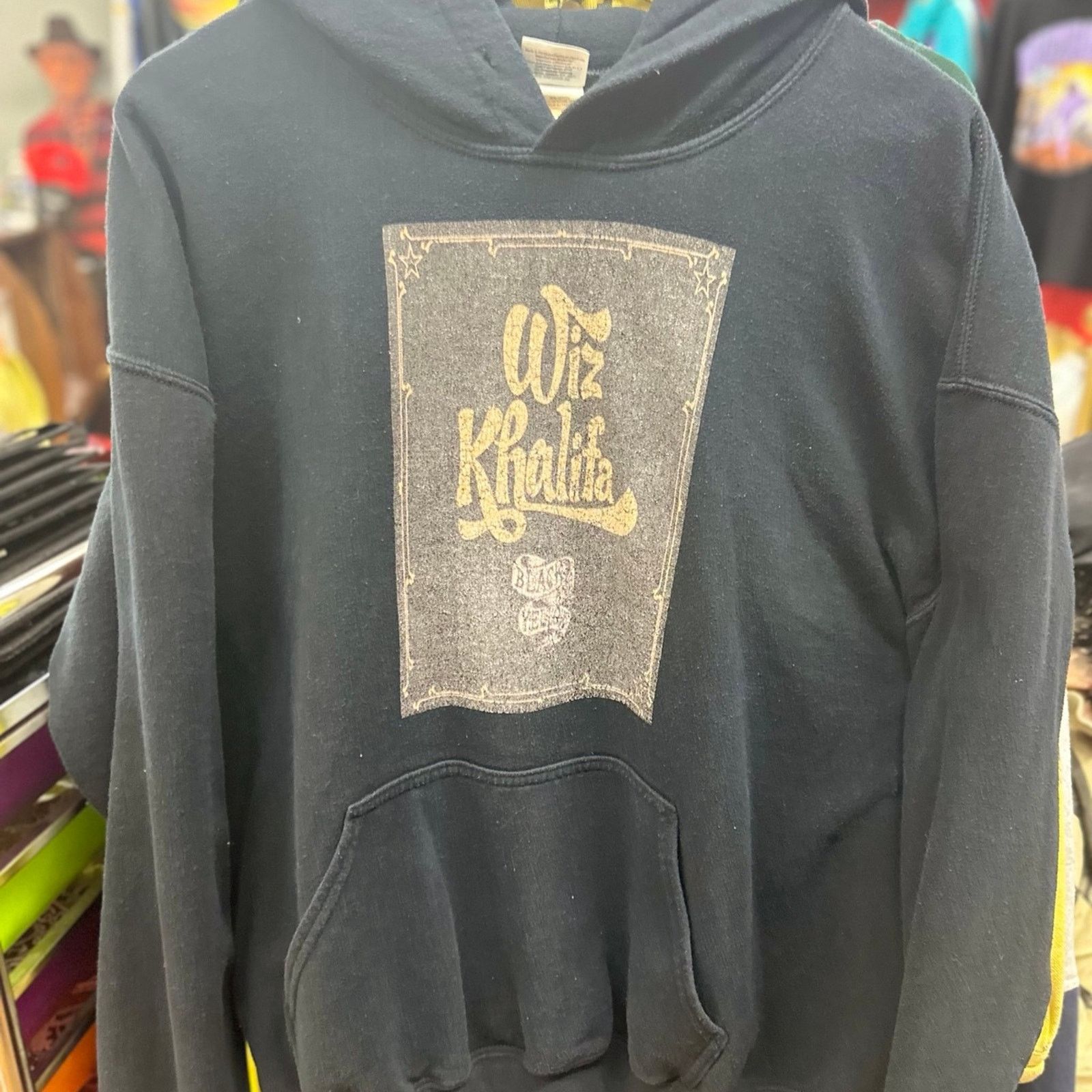 Gildan Wiz Khalifa 2010. PROMO Rolling Papers album hoodie Size US L / EU 52-54 / 3 - 1 Thumbnail
