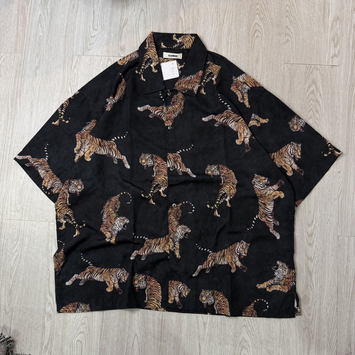 Japanese Brand SLOWER tiger pattern silk hawaiian button shirt Size US XXL / EU 58 / 5 - 2 Thumbnail