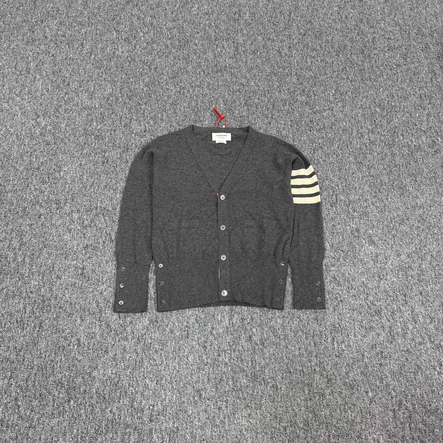 Thom Browne Thom Browne 4-Bar Stripe Gray Cashmere Cardigan 0 99 New Size US XS / EU 42 / 0 - 1 Thumbnail