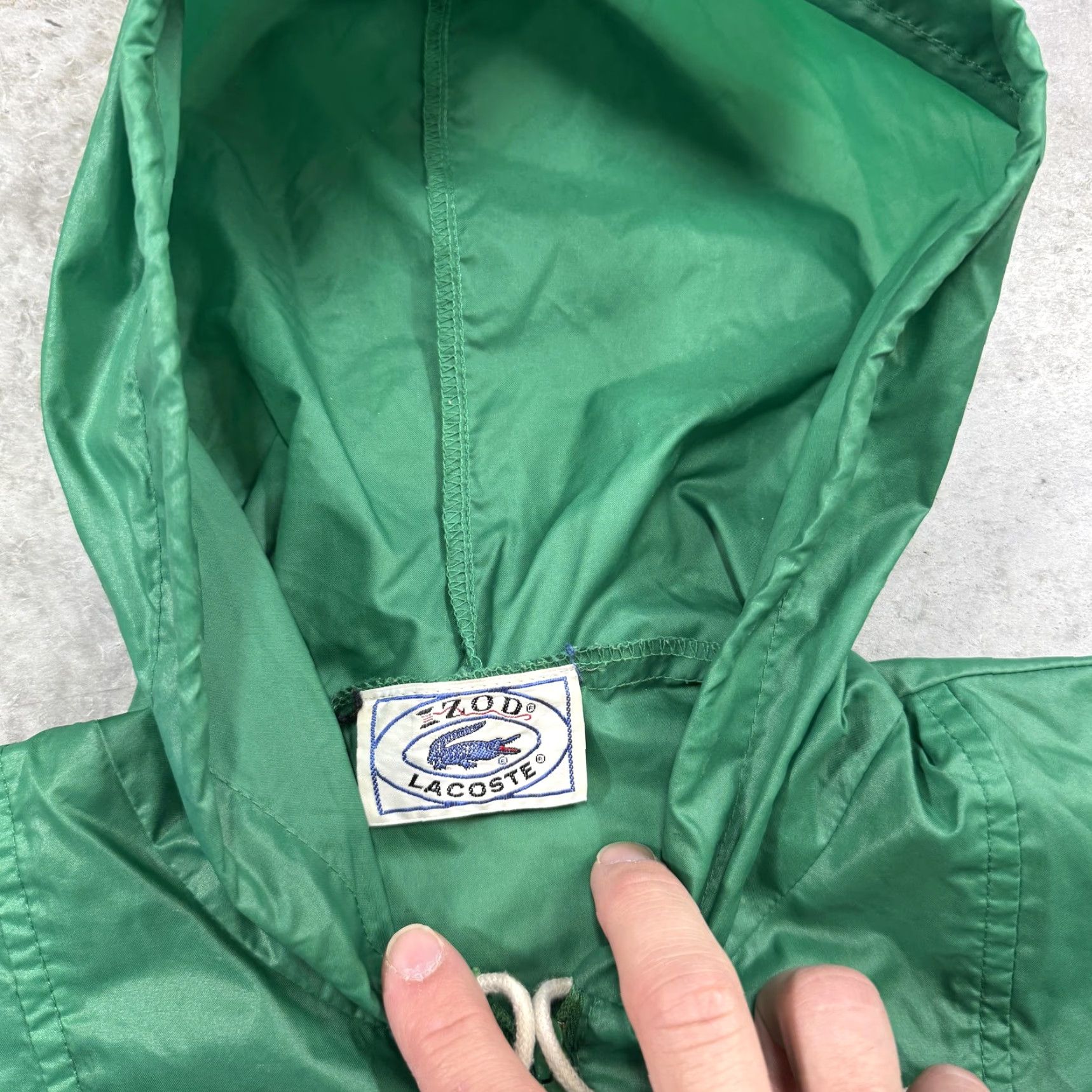 Lacoste VINTAGE Lacoste IZOD Pullover Jacket Mens M Hooded Windbreaker 80s Green Striped Nylon Zip Size US M / EU 48-50 / 2 - 4 Thumbnail