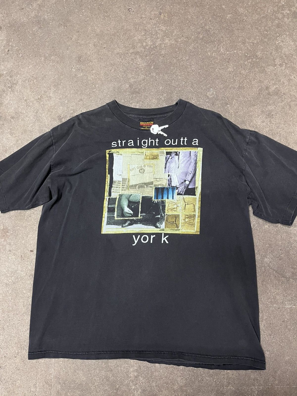 Brockum Vintage Live 1994 Straight Outta York Album Band Shirt Size US L / EU 52-54 / 3 - 1 Thumbnail