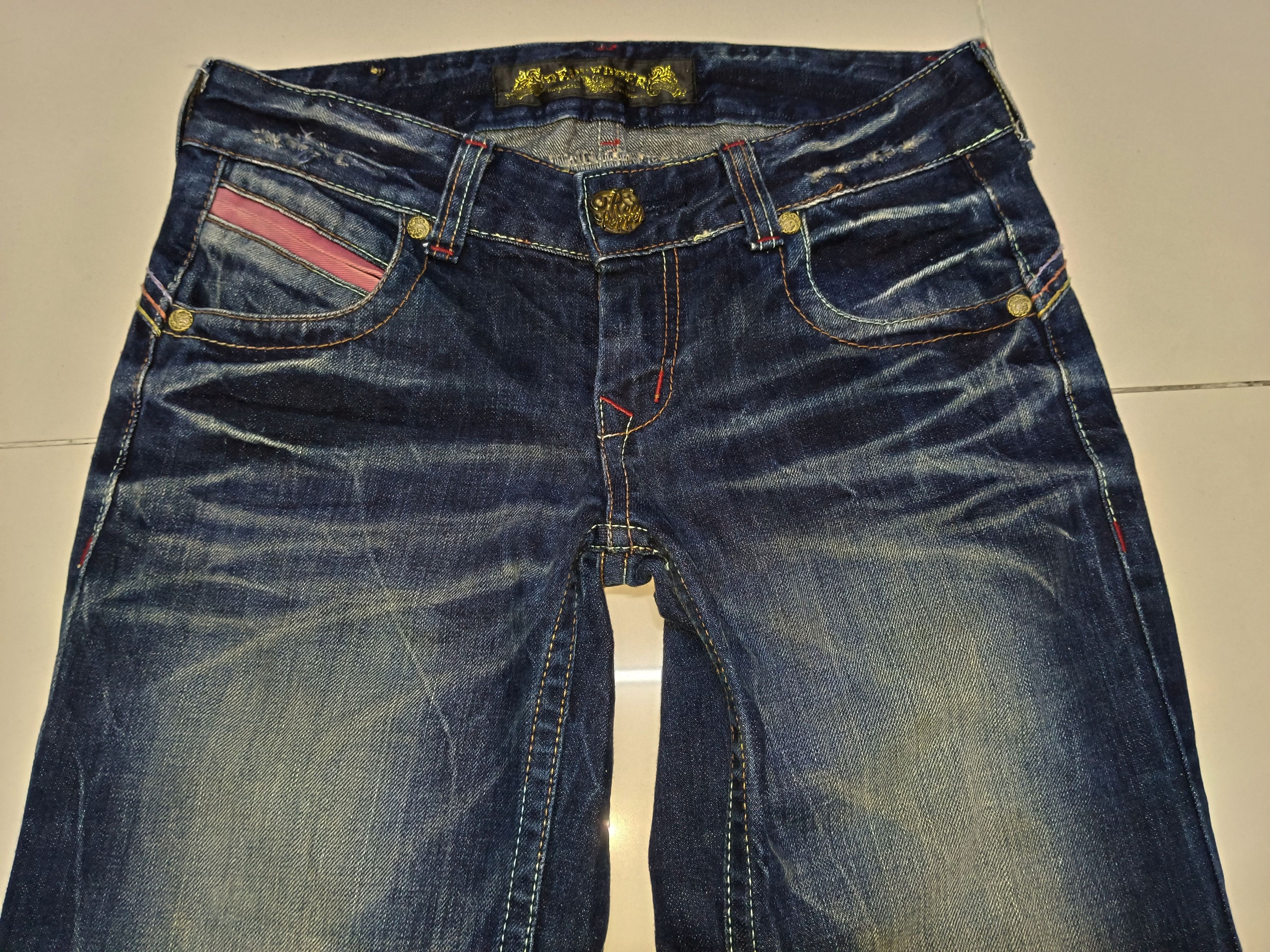 Ed Hardy Red Pepper Jeans MudWash Flare Embroided Flower Size US 30 / EU 46 - 7 Thumbnail