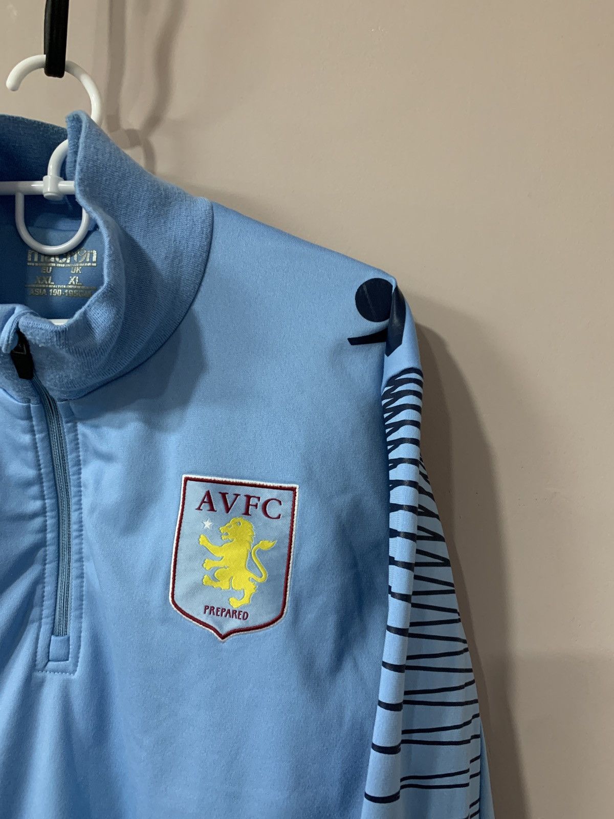 Macron × Vintage Aston Villa Zip Training Football Sweatshirt Macron Soccer Size US XL / EU 56 / 4 - 4 Thumbnail