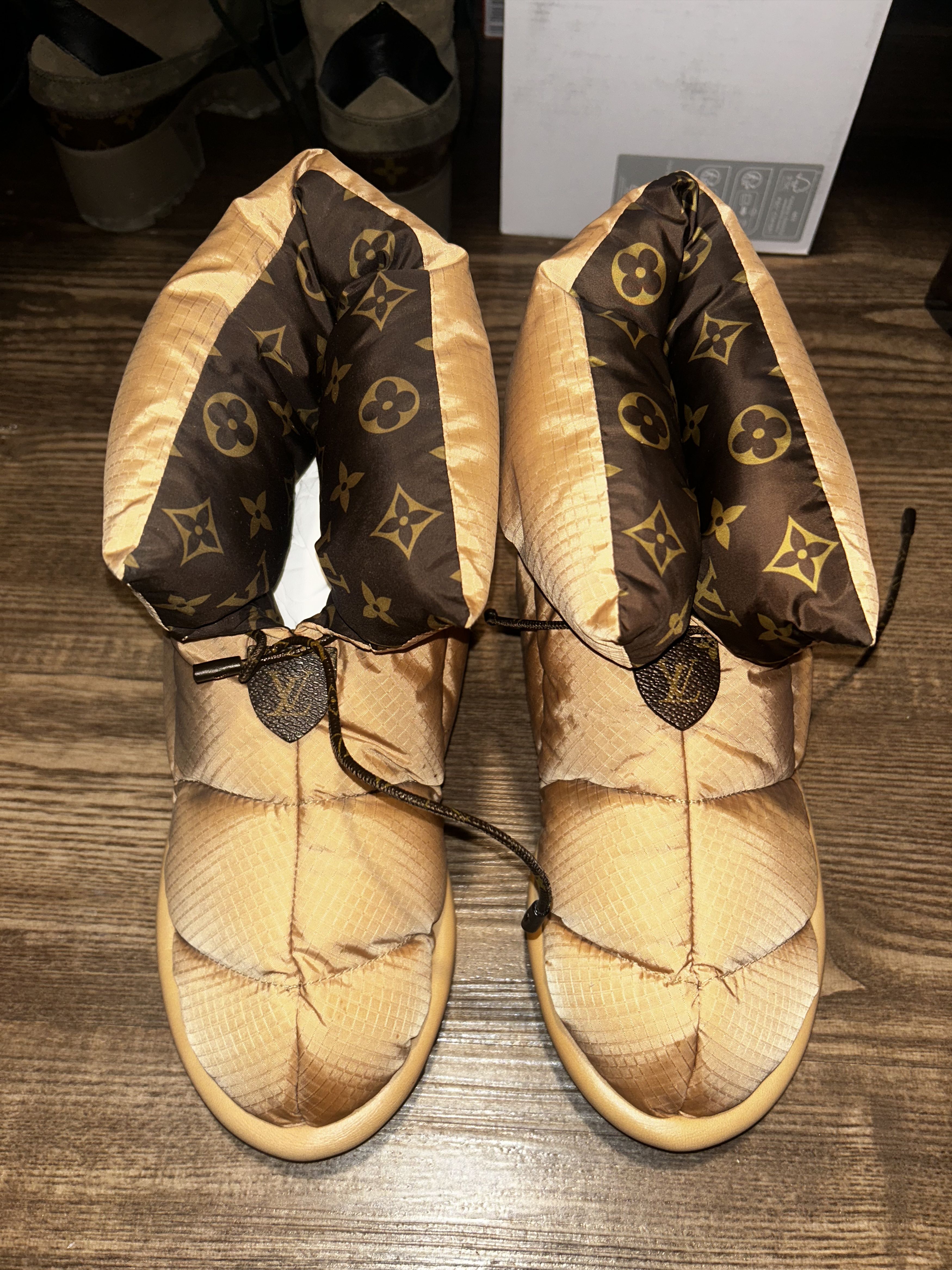 Louis Vuitton Louis Vuitton Pillow Comfort Ankle Boot Beige Size 38New Size US 8 / IT 38 - 2 Thumbnail