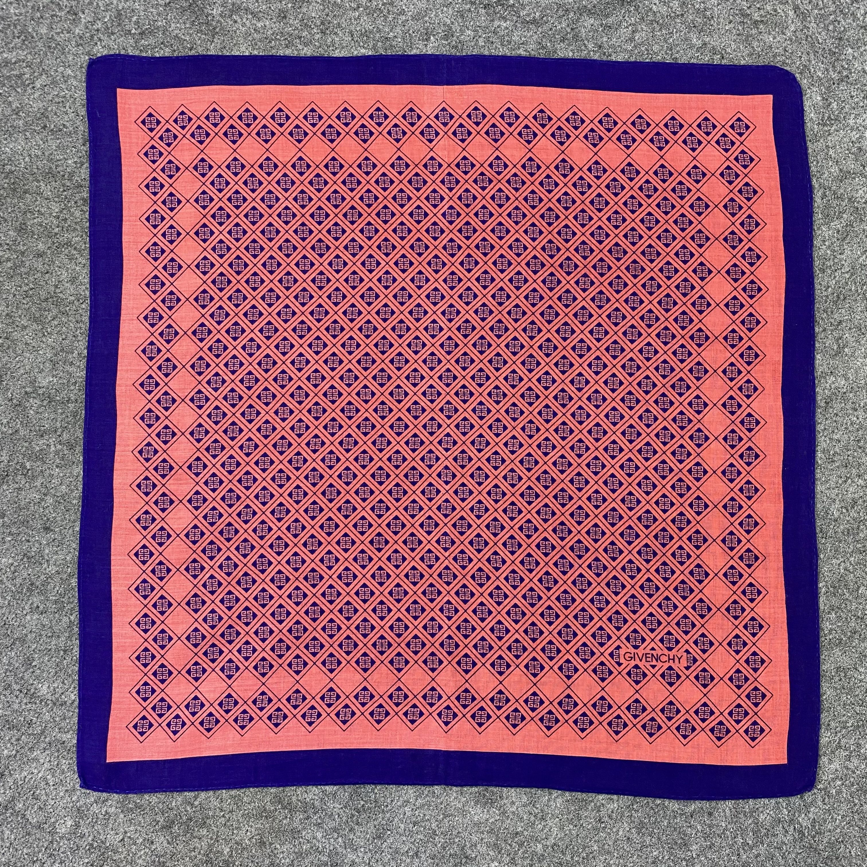 Givenchy Givenchy Handkerchief Neckerchief Bandana-B1811 Size ONE SIZE - 3 Thumbnail