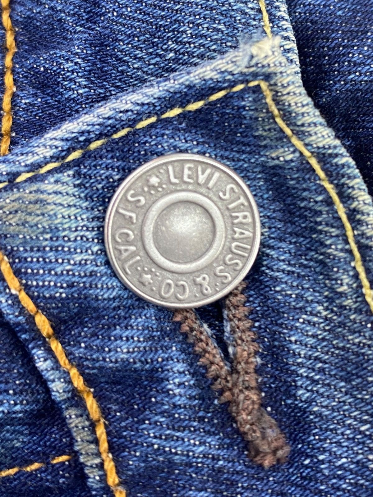 Levi's Levi’s Whiskers Faded Wash Style Straight Cut Jeans Size US 30 / EU 46 - 10 Thumbnail