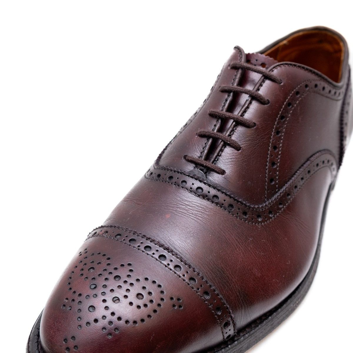 Alden Alden New England 908 B/D Medallion Cap Toe Oxford Shoes 10 Size US 10 / EU 43 - 10 Thumbnail