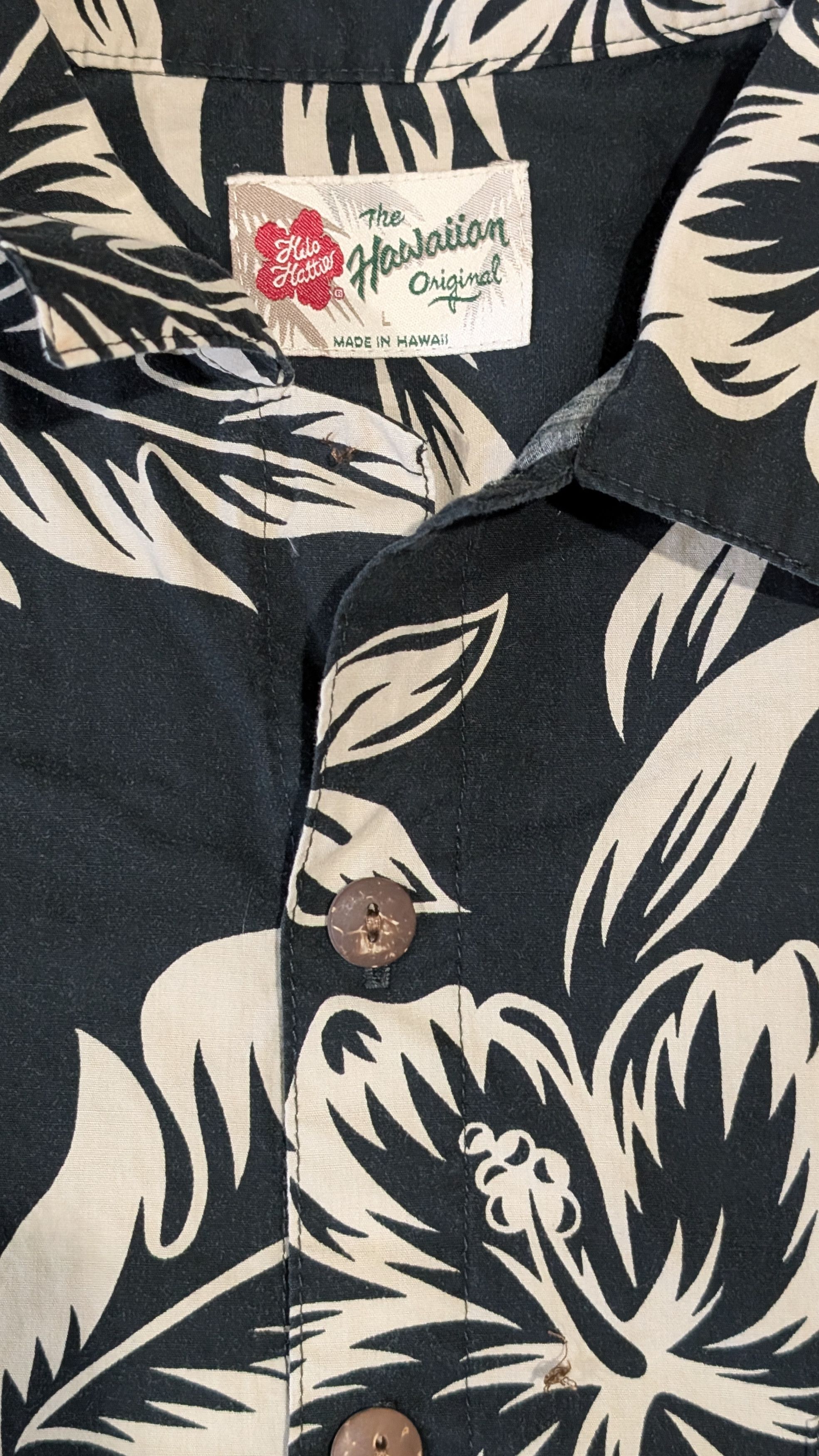 Hilo Hattie Vintage Hilo Hattie floral Black Hawaiian shirt - SIZE L Size US L / EU 52-54 / 3 - 4 Thumbnail