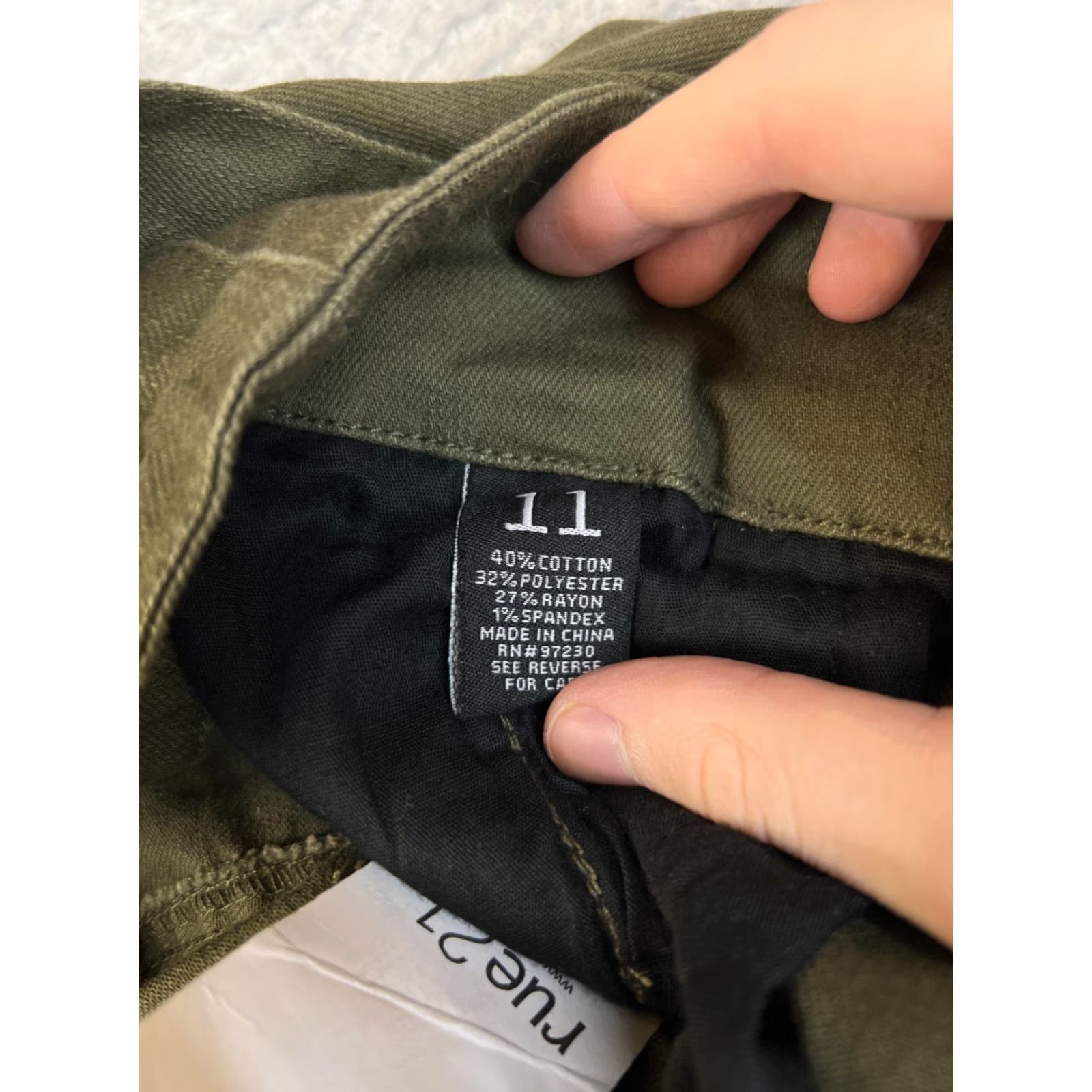 Almost Famous VINTAGE Almost Famous Jeans Womens 11 Green Belted High Rise Skinny Denim 5-Pocket Rise >10.5 in Womens Size 32" / US 10 / IT 46 - 3 Thumbnail