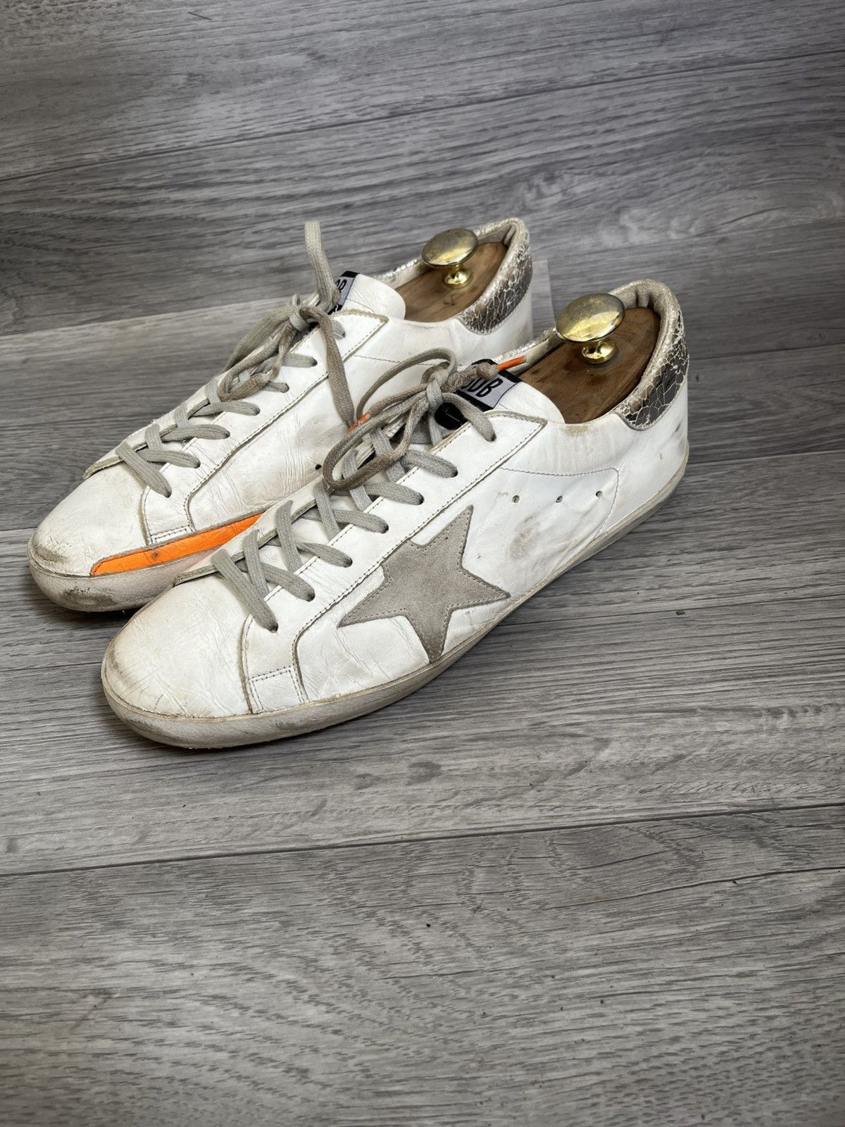 Golden Goose Golden goose superstar distressed low top sneakers sz 43 Size US 10 / EU 43 - 1 Thumbnail