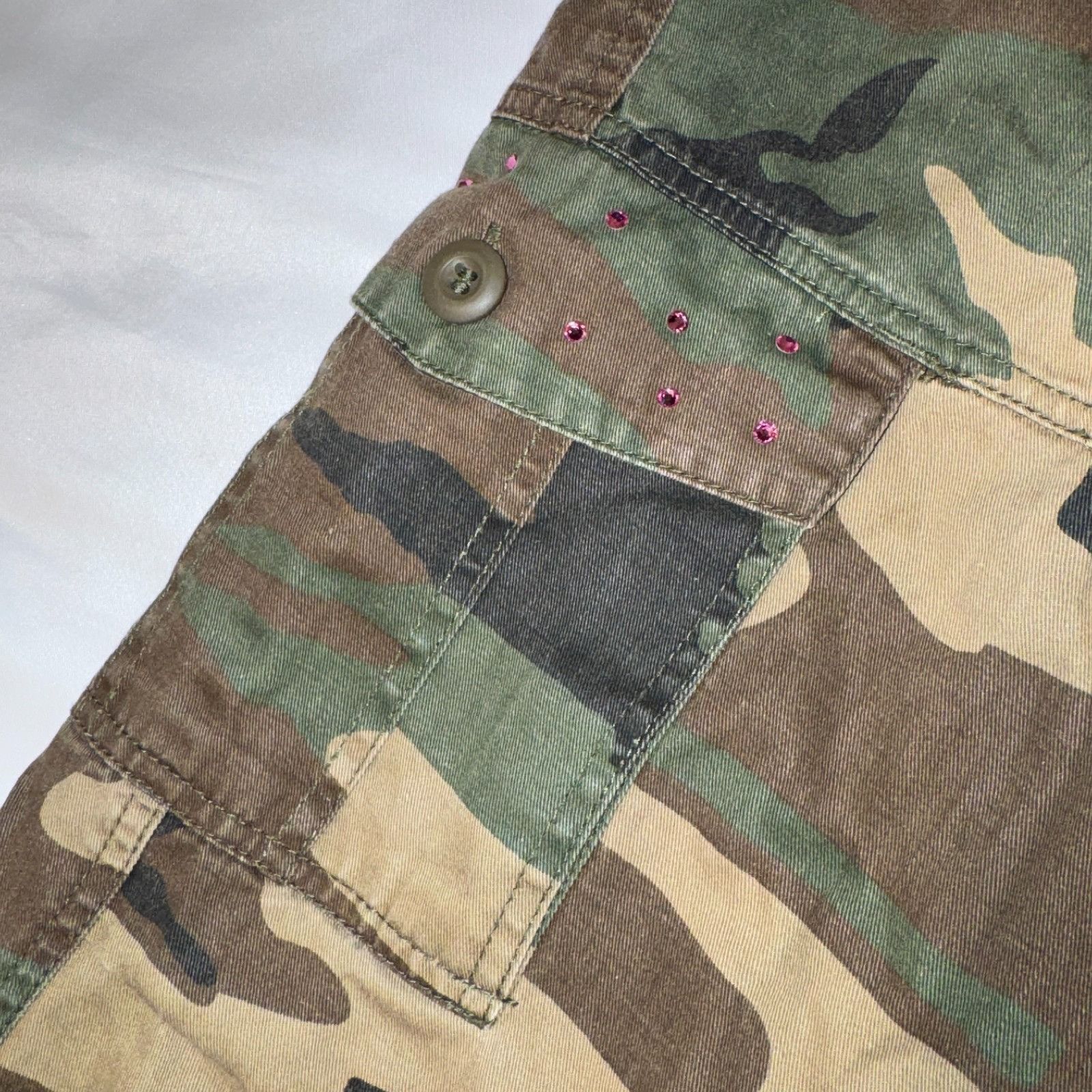 Other Y2K Camo Capri Pants Woman’s Small 34 Zebra Cross Patch Pea Size 34" / US 12 / IT 48 - 2 Thumbnail