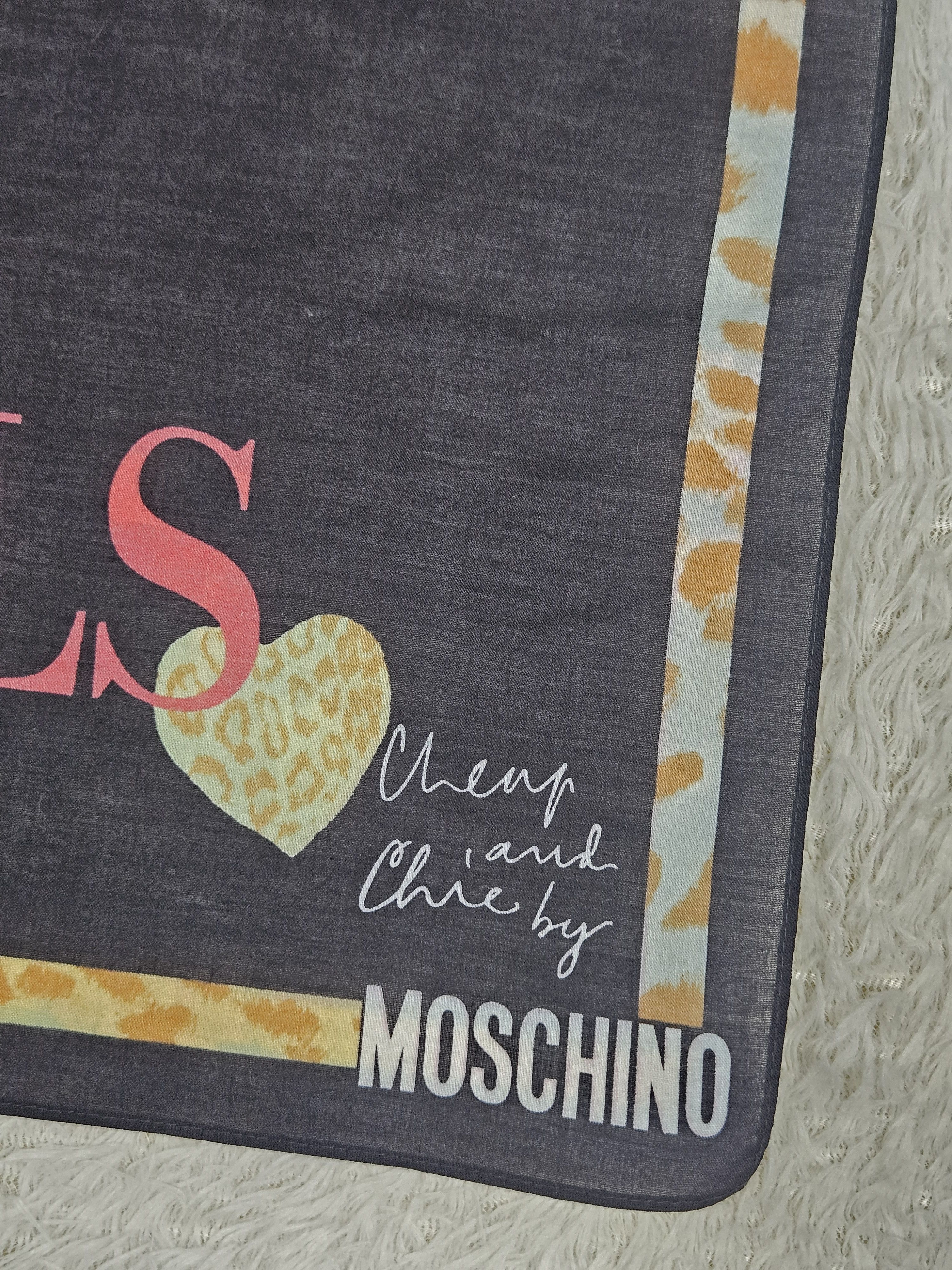 Designer × Moschino Moschino I Love Animals Cheap n Chicky Handkerchief Size ONE SIZE - 3 Thumbnail